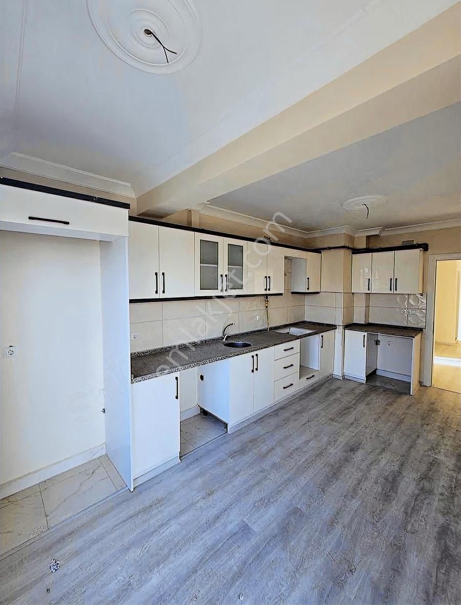 Cumhuriyet Mh 130 M2 3+1 Satılık Daire - Görsel 8