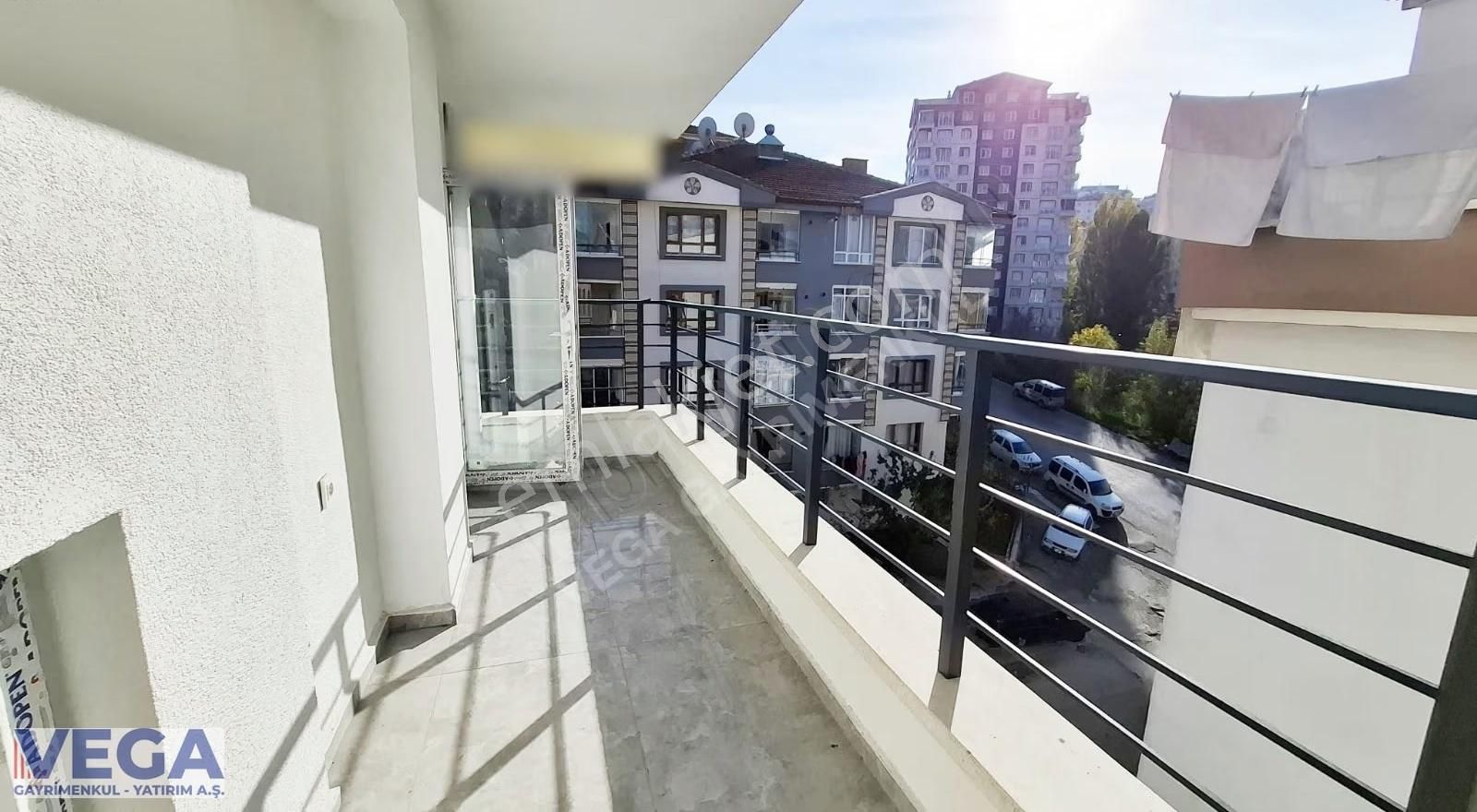 ▄vega▄şahintepe Mahallesinde Full Yapılı 5+1 Dublex Daire - Görsel 8