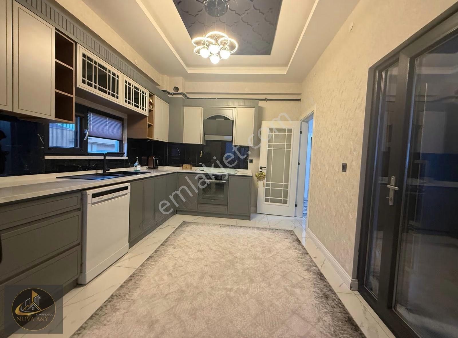 Nova A&y'den Ahmet Yesevi Cad. Satılık Lüks 3,5+1 Daire - Görsel 16