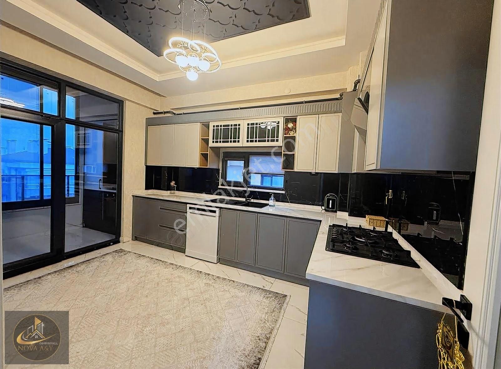 Nova A&y'den Ahmet Yesevi Cad. Satılık Lüks 3,5+1 Daire