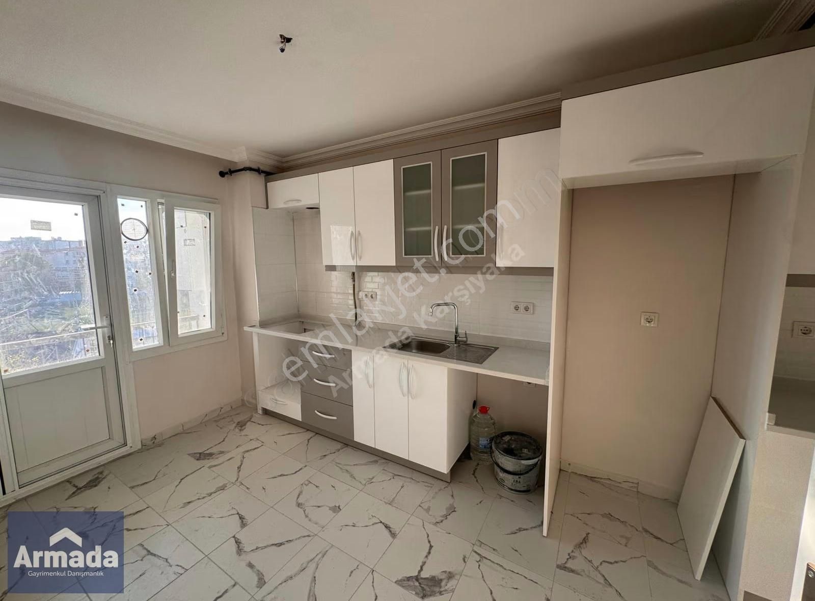 Karşıyaka Yalı Mah. Full Tadilatlı Köşe Cephe 3+1 Kiralık Daire - Görsel 24