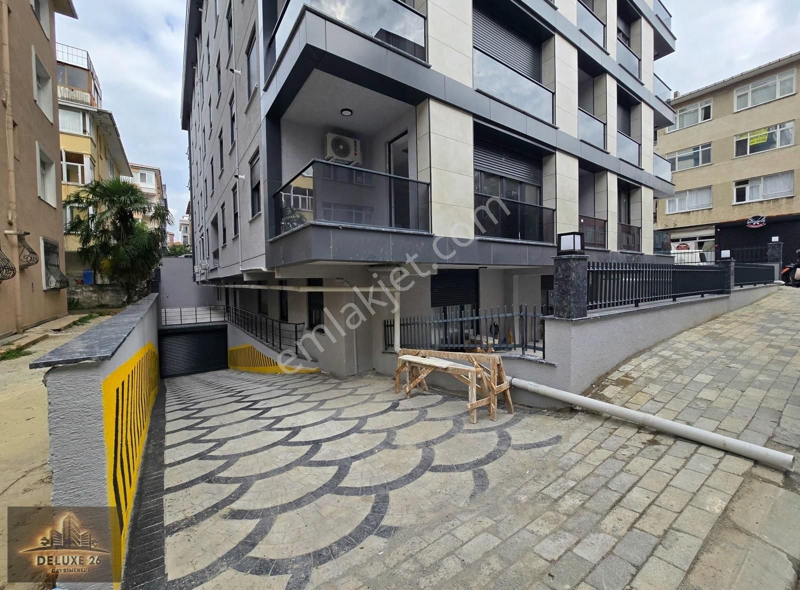 Sıfır Binada K.otoparklı Teraslı Asansörlü 3+2 200 M2 Dublex