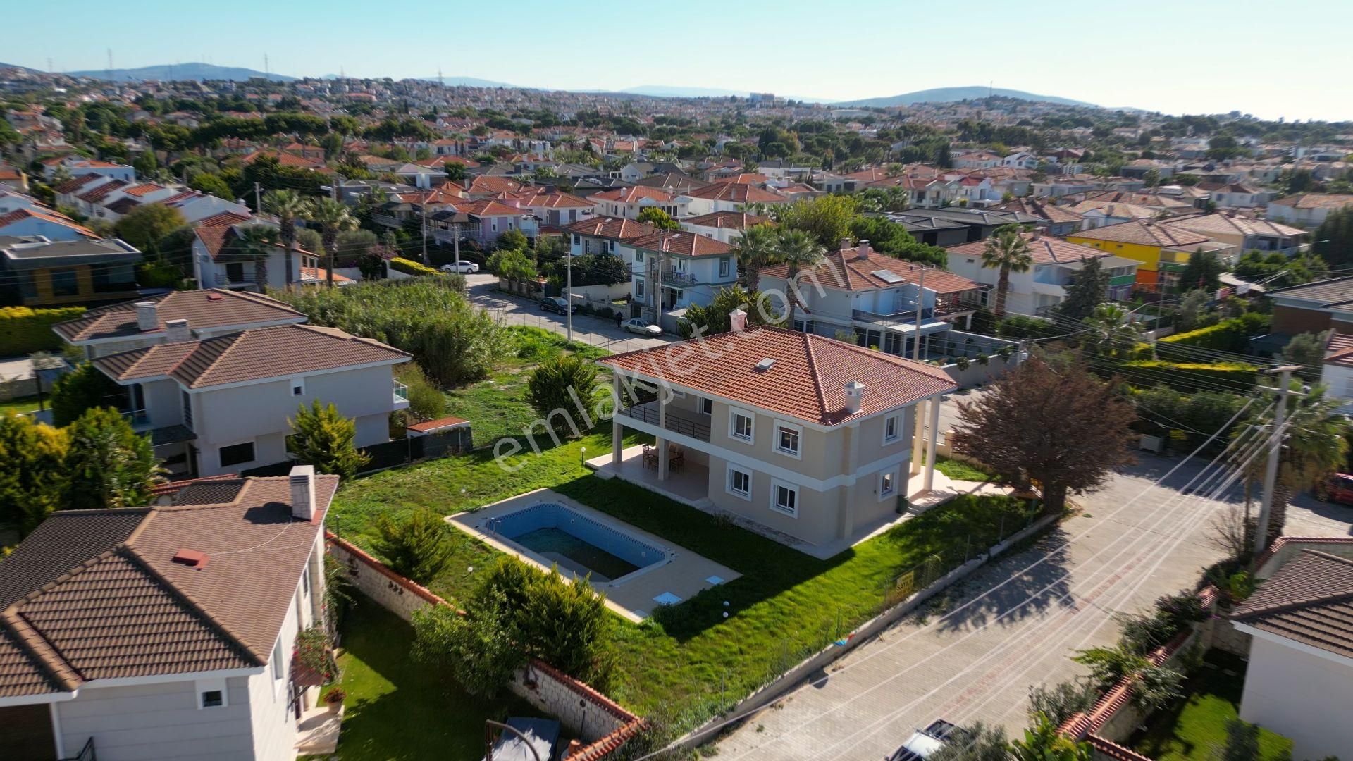 Çeşme Alaçatıda 964m2 Arsada,havuzlu 280m2 5+1 Villa - Görsel 3