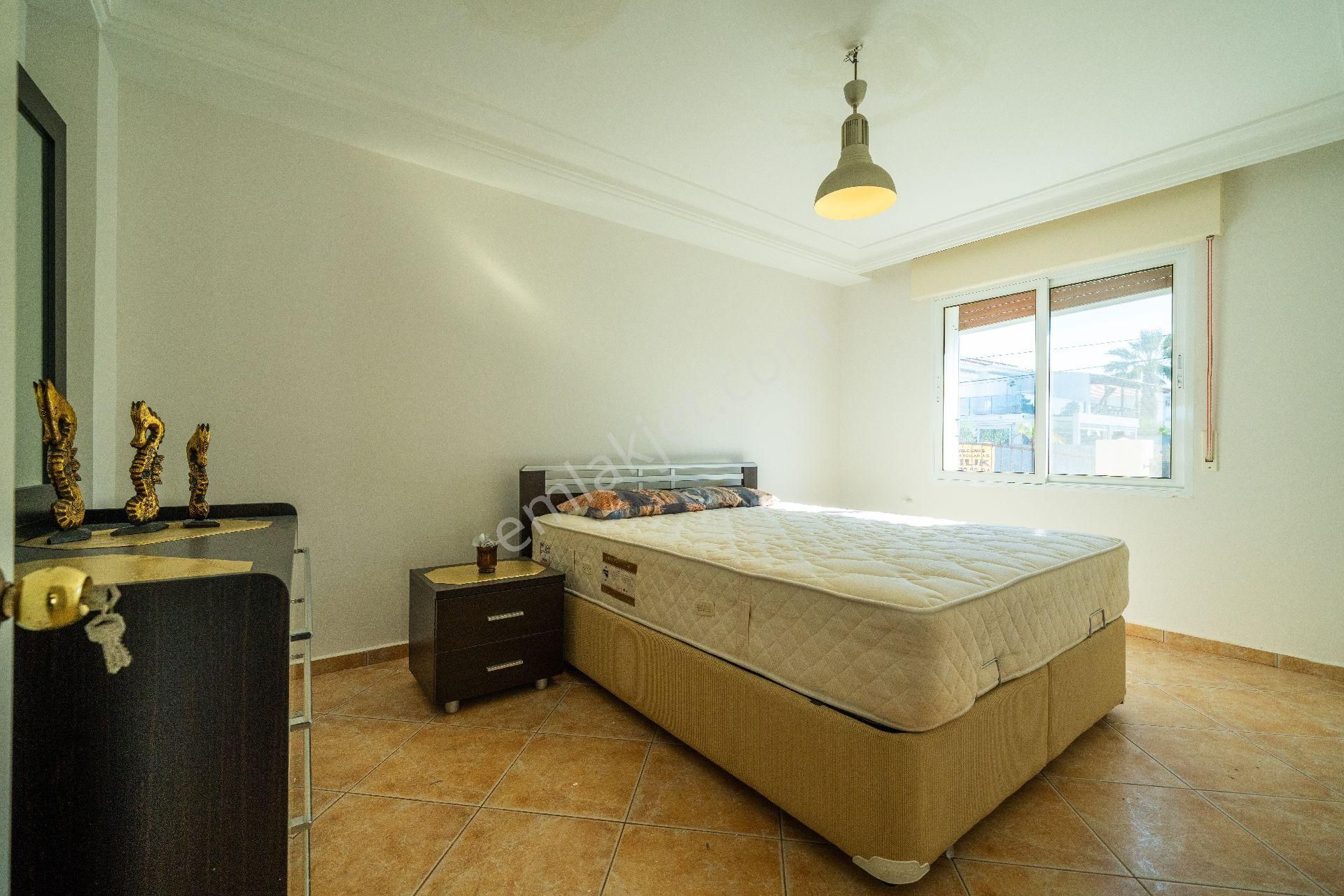 Çeşme Alaçatıda 964m2 Arsada,havuzlu 280m2 5+1 Villa - Görsel 19