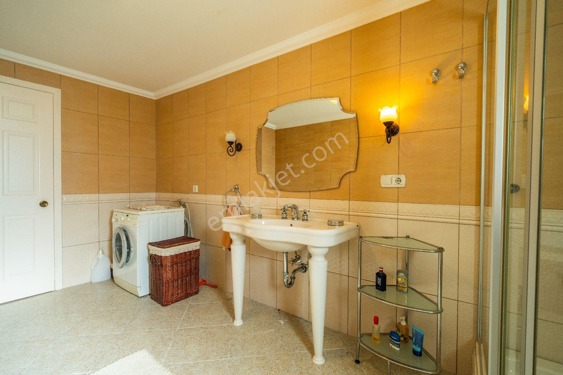 Çeşme Alaçatıda 964m2 Arsada,havuzlu 280m2 5+1 Villa - Görsel 33