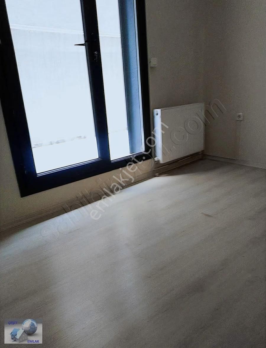 Çeşit Emlak Siyavuşpaşa Mah De 1 Yıllık Yeni Bina Da 1+1 Daire - Görsel 8