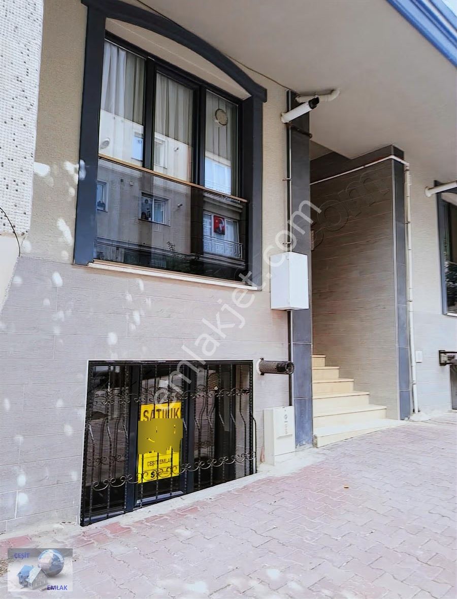 Çeşit Emlak Siyavuşpaşa Mah De 1 Yıllık Yeni Bina Da 1+1 Daire - Görsel 2