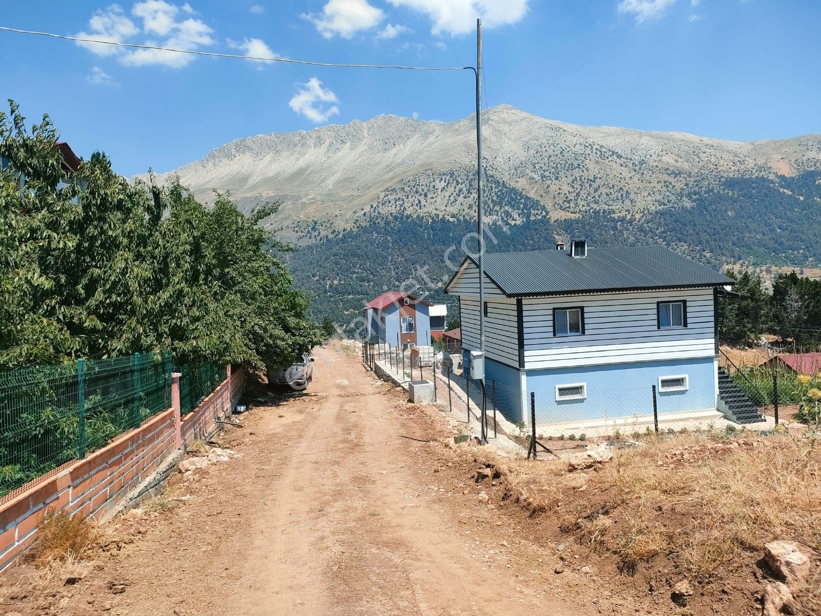 Konyaaltı Yarbaşçandır Kökez'de 404 M2 Villa İmarlı Köşe Parsel