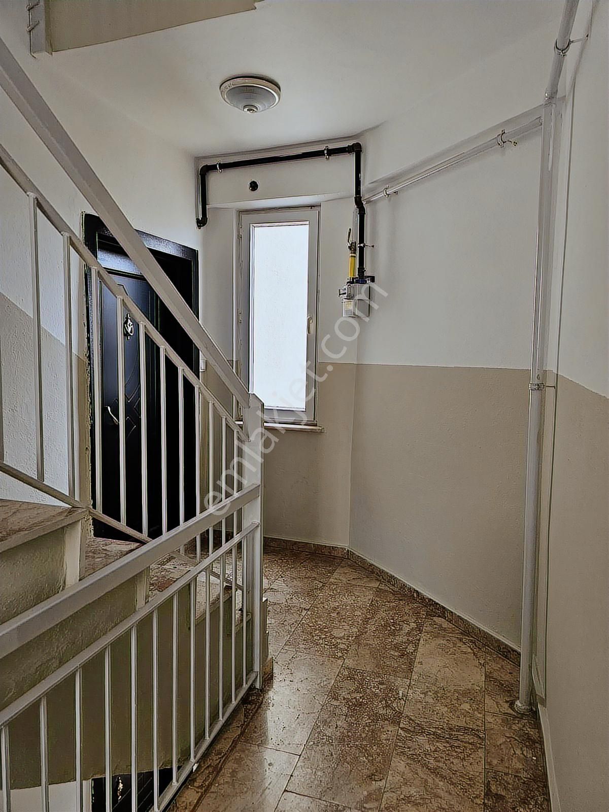 Döşemealtı Bahçeyakada Manzaralı İçi Yenilenmiş 3+1 Daire - Görsel 12