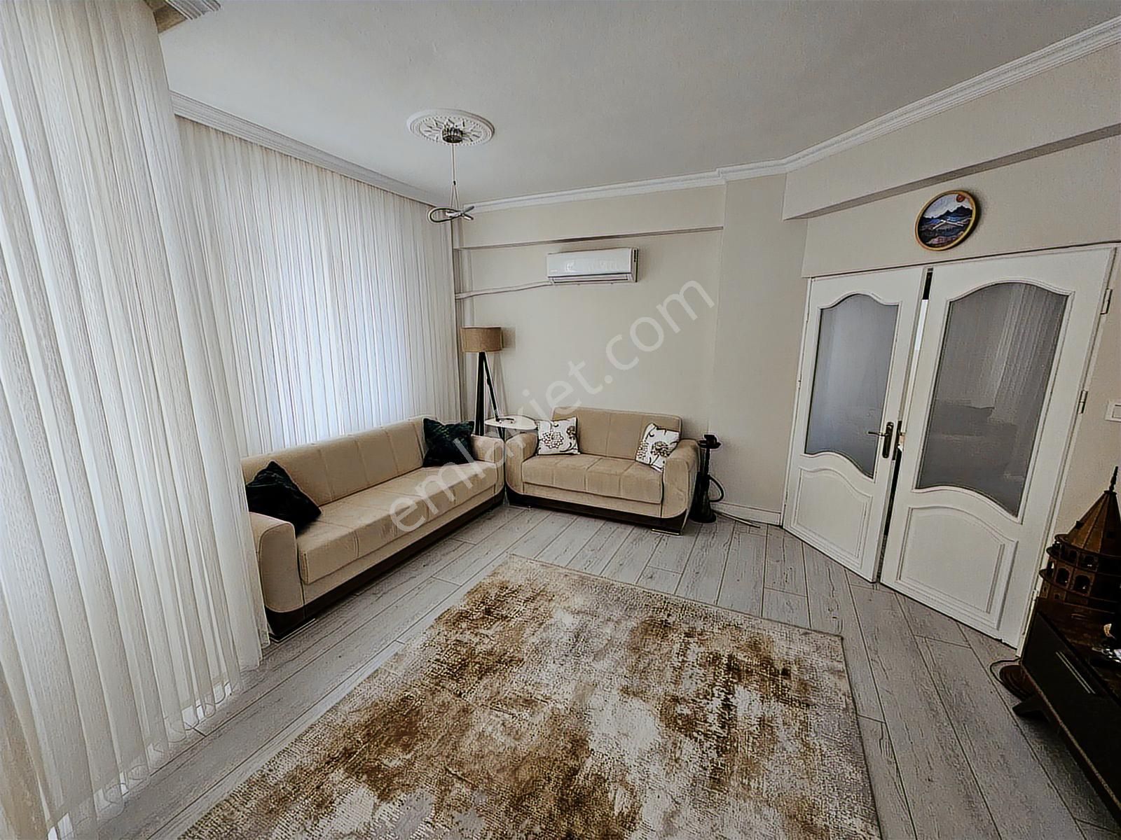 Döşemealtı Bahçeyakada Manzaralı İçi Yenilenmiş 3+1 Daire - Görsel 5