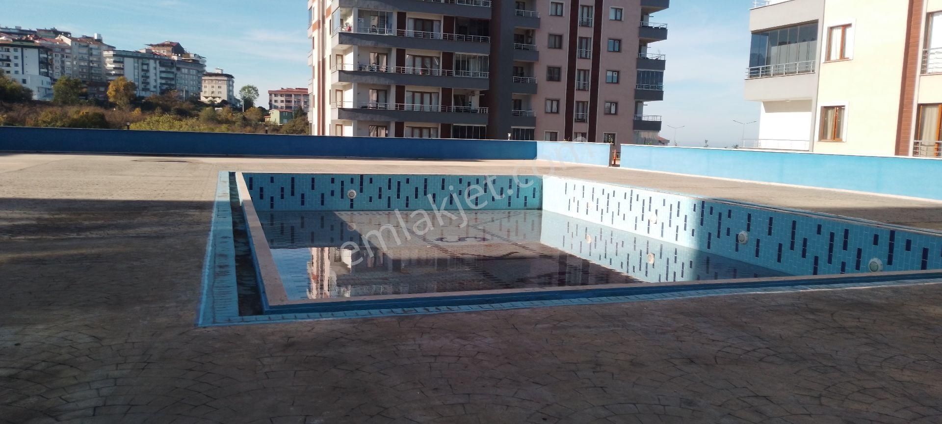 Trabzon Konaklar Mahallesinde Kiralık 3+1 Daire Site - Görsel 31