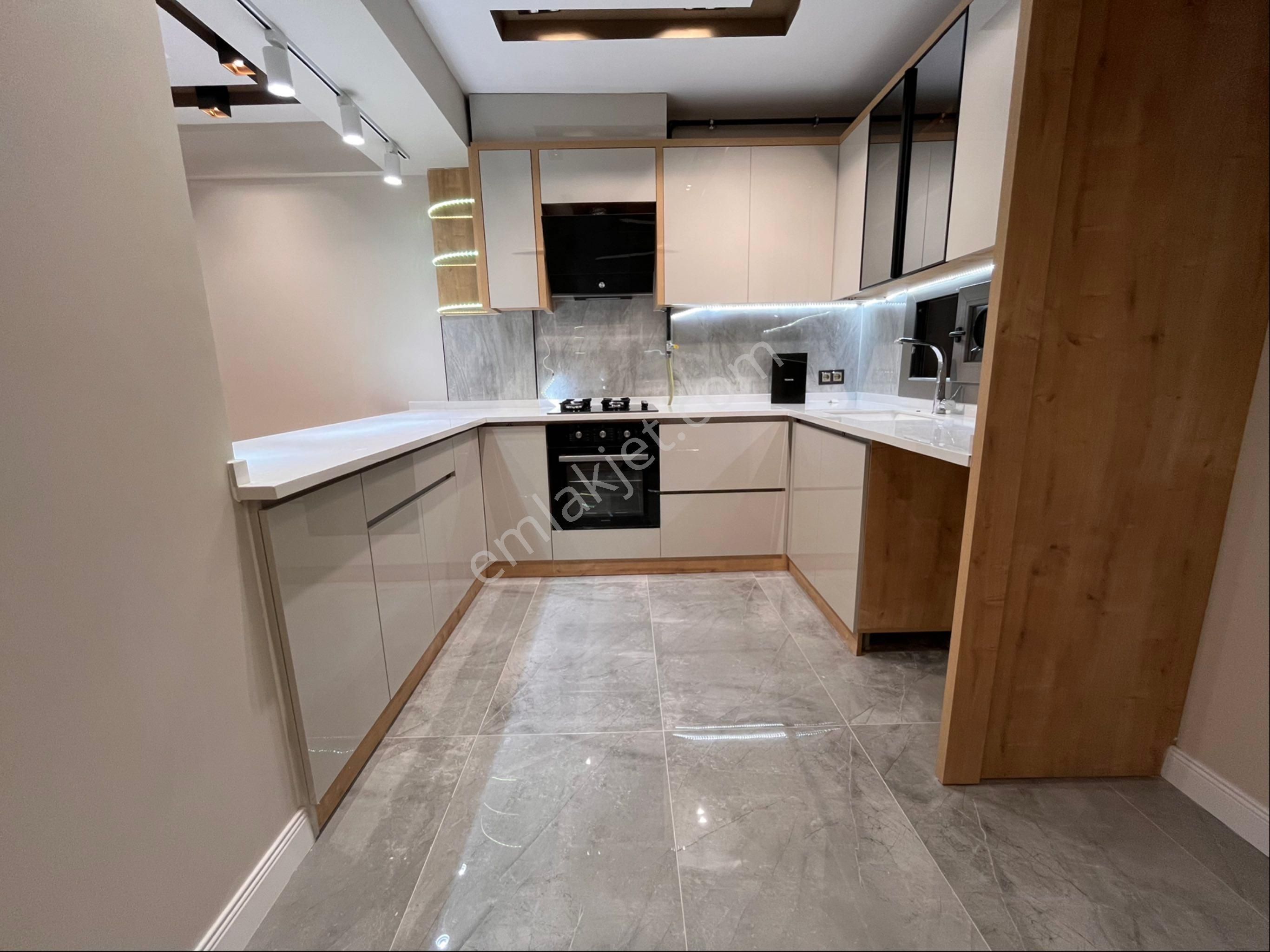 Hatay Askeri Hastane Karşısında 3+1 130m2 Lüks Dekorlu Çift Cepheli Arakat Daire - Görsel 7