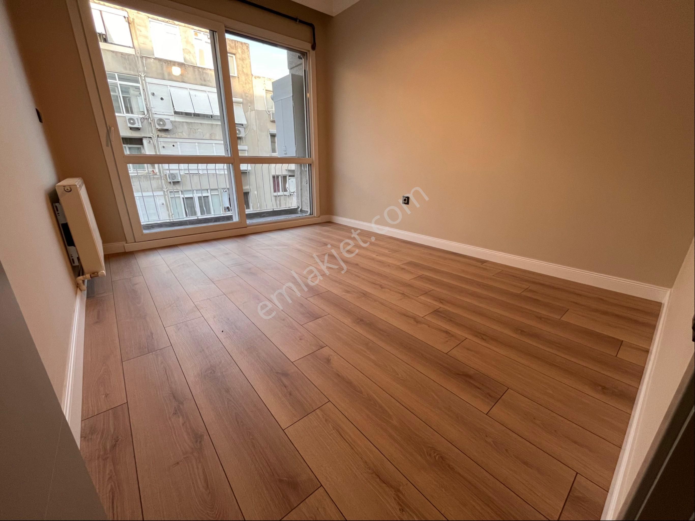 Hatay Askeri Hastane Karşısında 3+1 130m2 Lüks Dekorlu Çift Cepheli Arakat Daire - Görsel 16