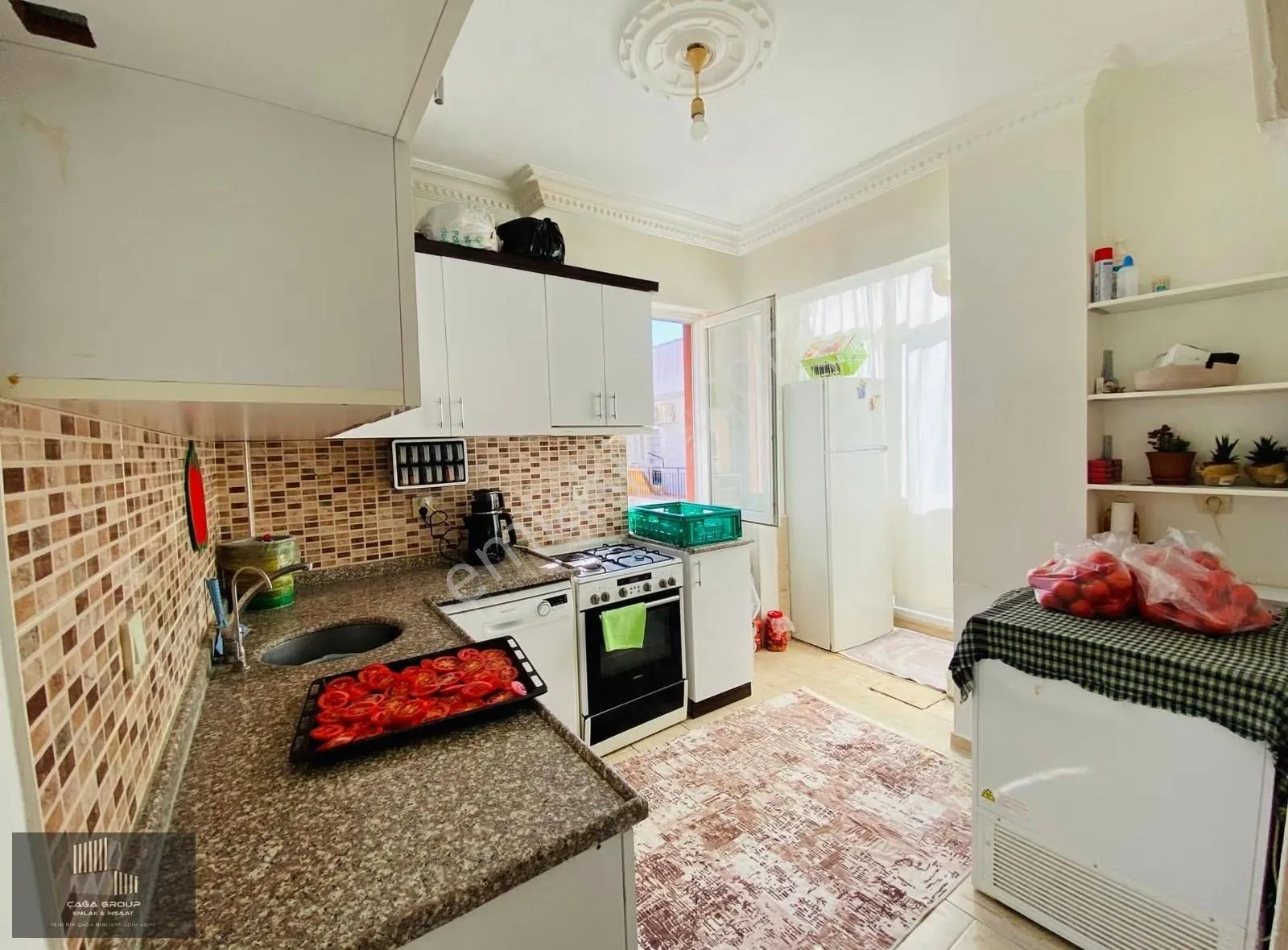 Katta Tek Daire 11 Yıllık 3.kat 3+1 145 M² Tramvaya Yakın Daire - Görsel 2