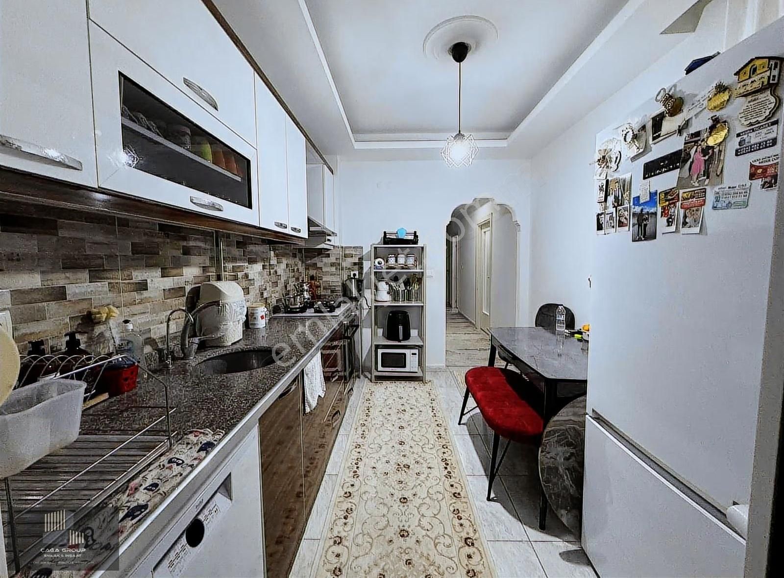 Cadde Üstü Katta Tramvay Yürüme Mesafesi Asansörlü Geniş Daire - Görsel 5