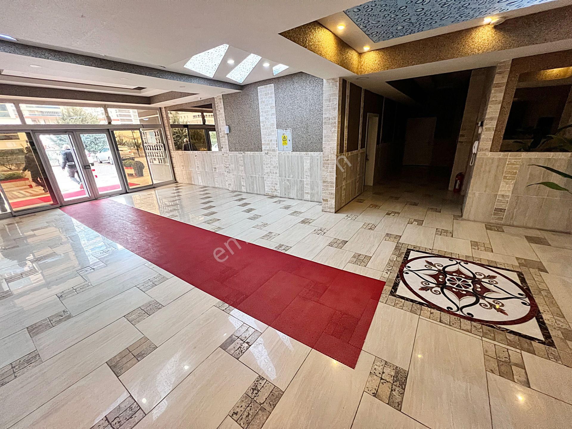 Kayalar Vadi Manzaralı 3 Banyolu Site İçinde Satlık 4+1 Daire - Görsel 40