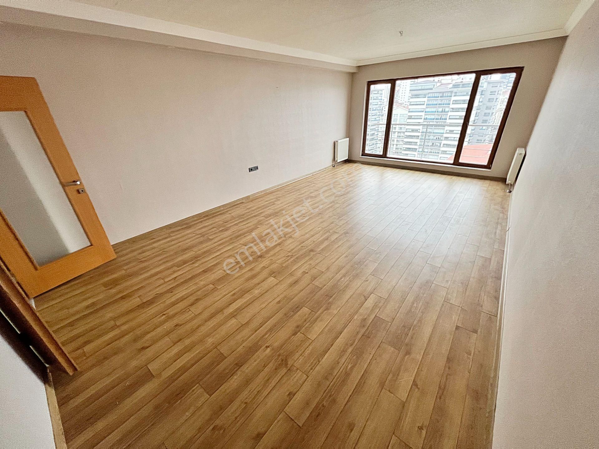 Kayalar Vadi Manzaralı 3 Banyolu Site İçinde Satlık 4+1 Daire - Görsel 17