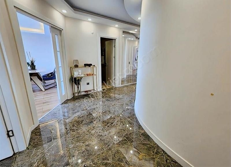 Gayrimenkulist'ten Kısa Katlı Site İçerisinde Fırsat Daire - Görsel 4