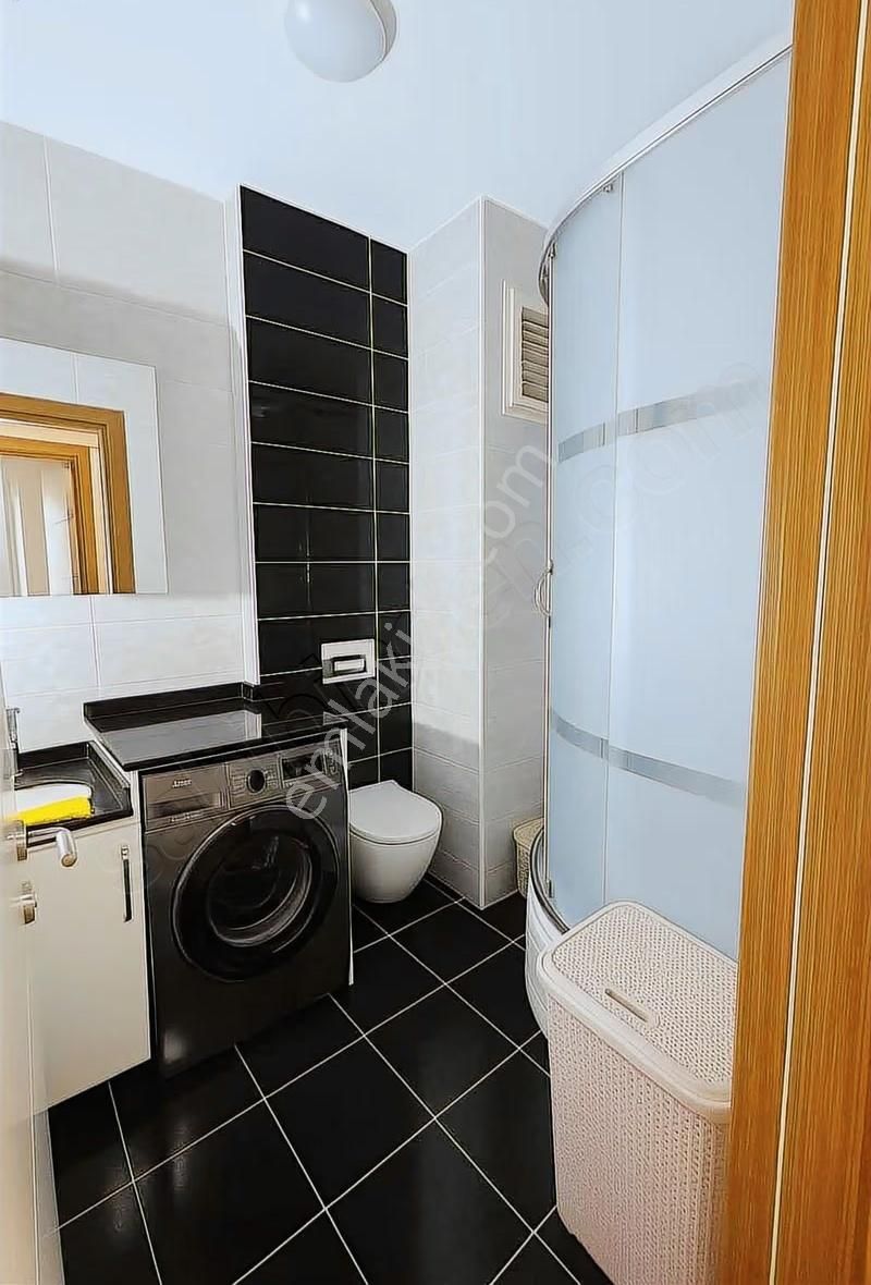 Adnan Kahveci'de Emsallerinin Altında Deniz Manzaralı 3+1 - Görsel 5