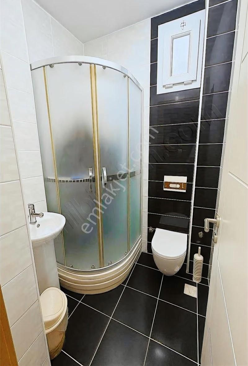 Adnan Kahveci'de Emsallerinin Altında Deniz Manzaralı 3+1 - Görsel 4