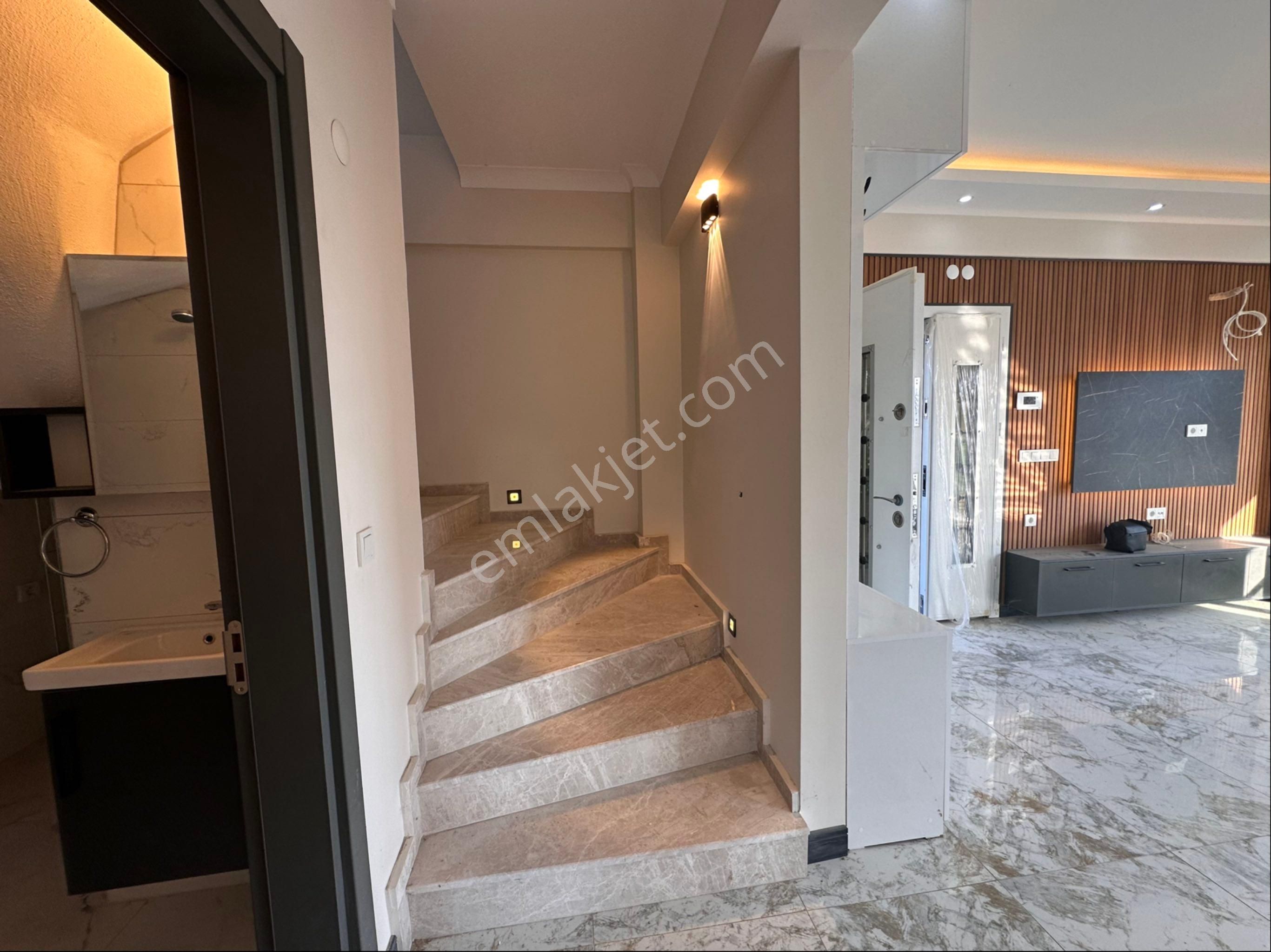 İzmir Bergama Bahçelievler Satılık 4+1 Doğalgazlı Dubleks Lüks Villa - Görsel 15