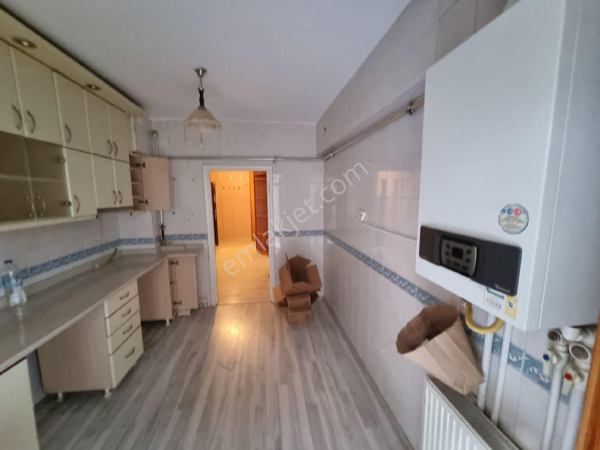 Antares Avm & Şehir Hastanesi'nin Yanıbaşında 3+1 Arakat Kombili Yapılı 2-balkonlu - Görsel 17