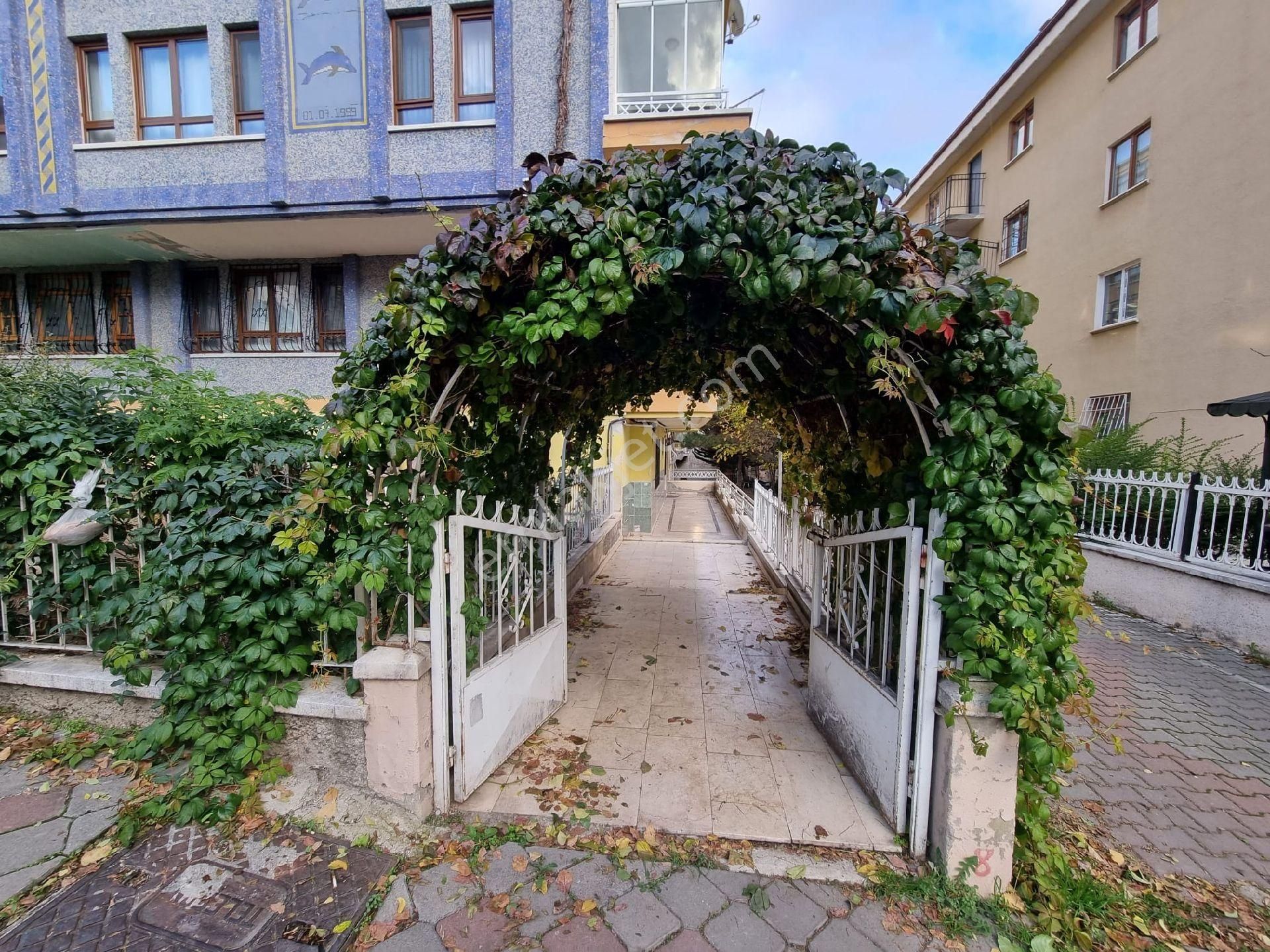 Antares Avm & Şehir Hastanesi'nin Yanıbaşında 3+1 Arakat Kombili Yapılı 2-balkonlu - Görsel 2