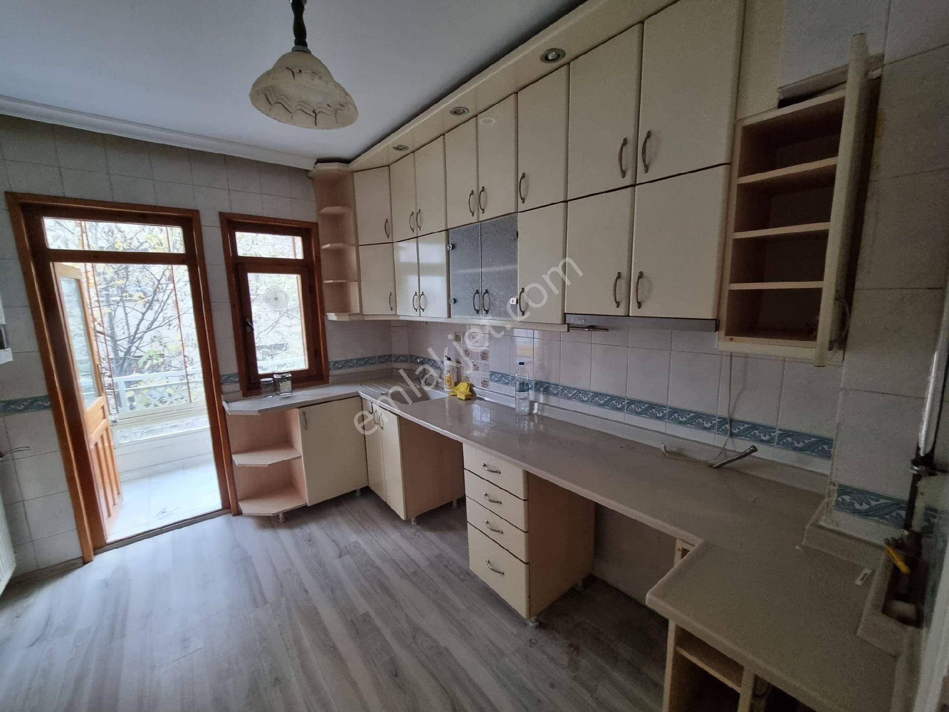 Antares Avm & Şehir Hastanesi'nin Yanıbaşında 3+1 Arakat Kombili Yapılı 2-balkonlu - Görsel 13