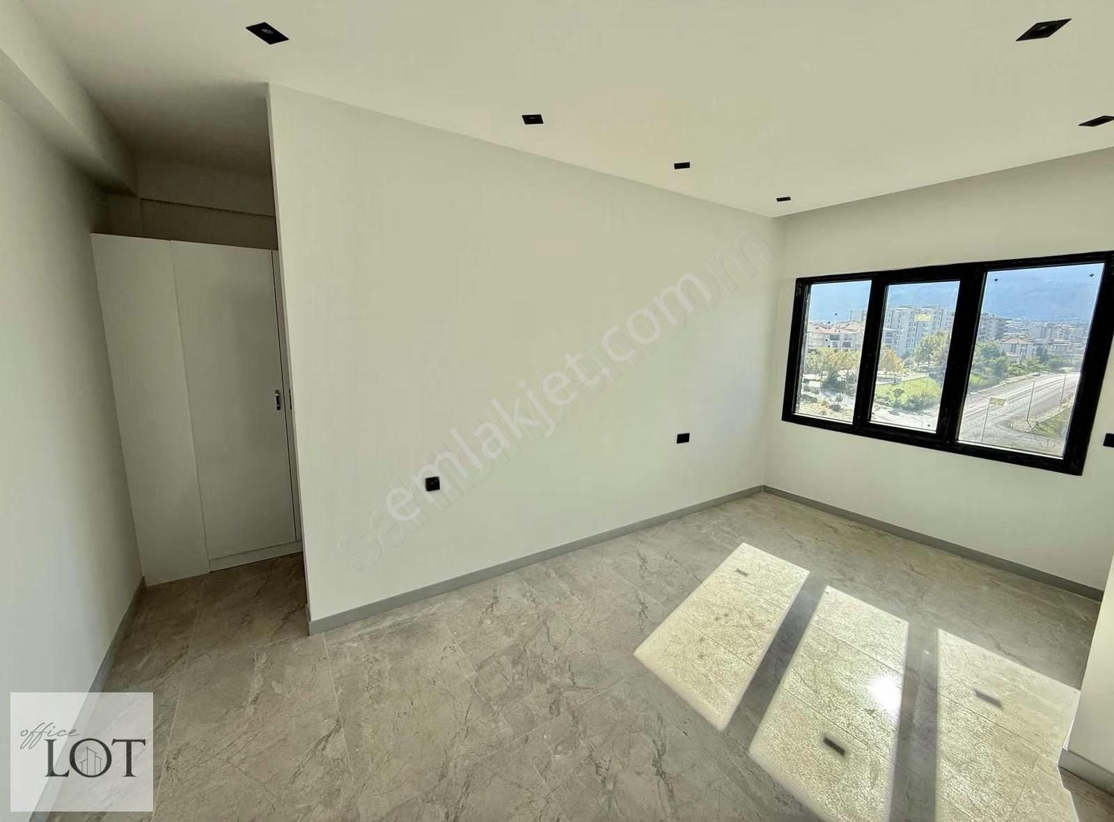 Şemiklerde Havuzlu Site İçi Önü Açık Satılık Daire - Görsel 11