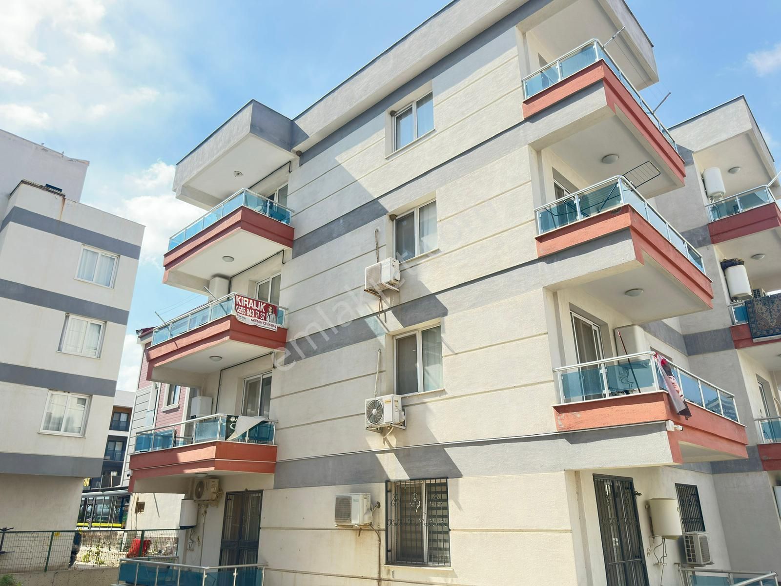 Seyrek Bakırçay Üniversitesi'ne Yakın 2+1 Eşyalı Kiralık Daire