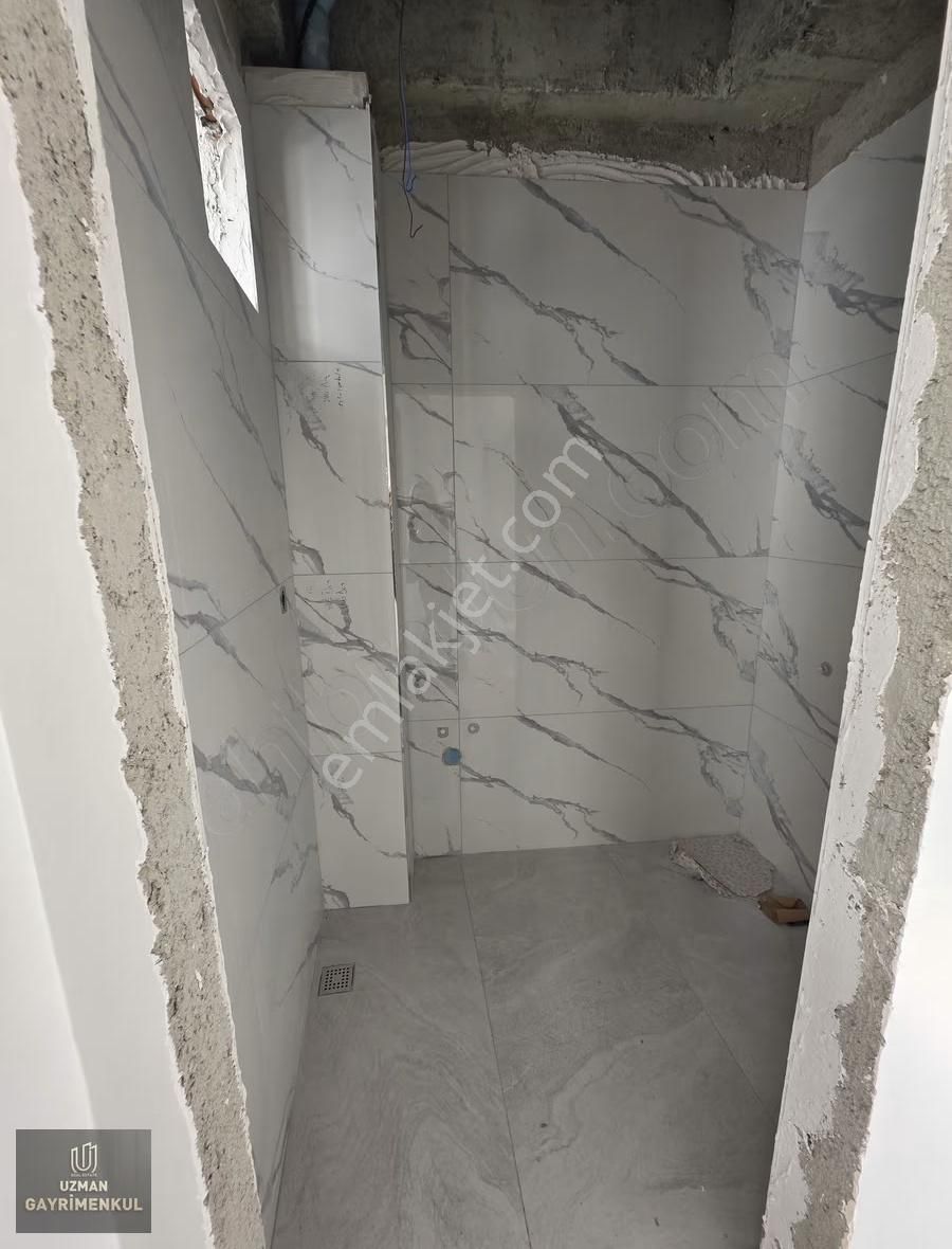 Uzman Dan Avcılar Merkezi Konumunda Sıfır Bina Arakat 2+1 Daire