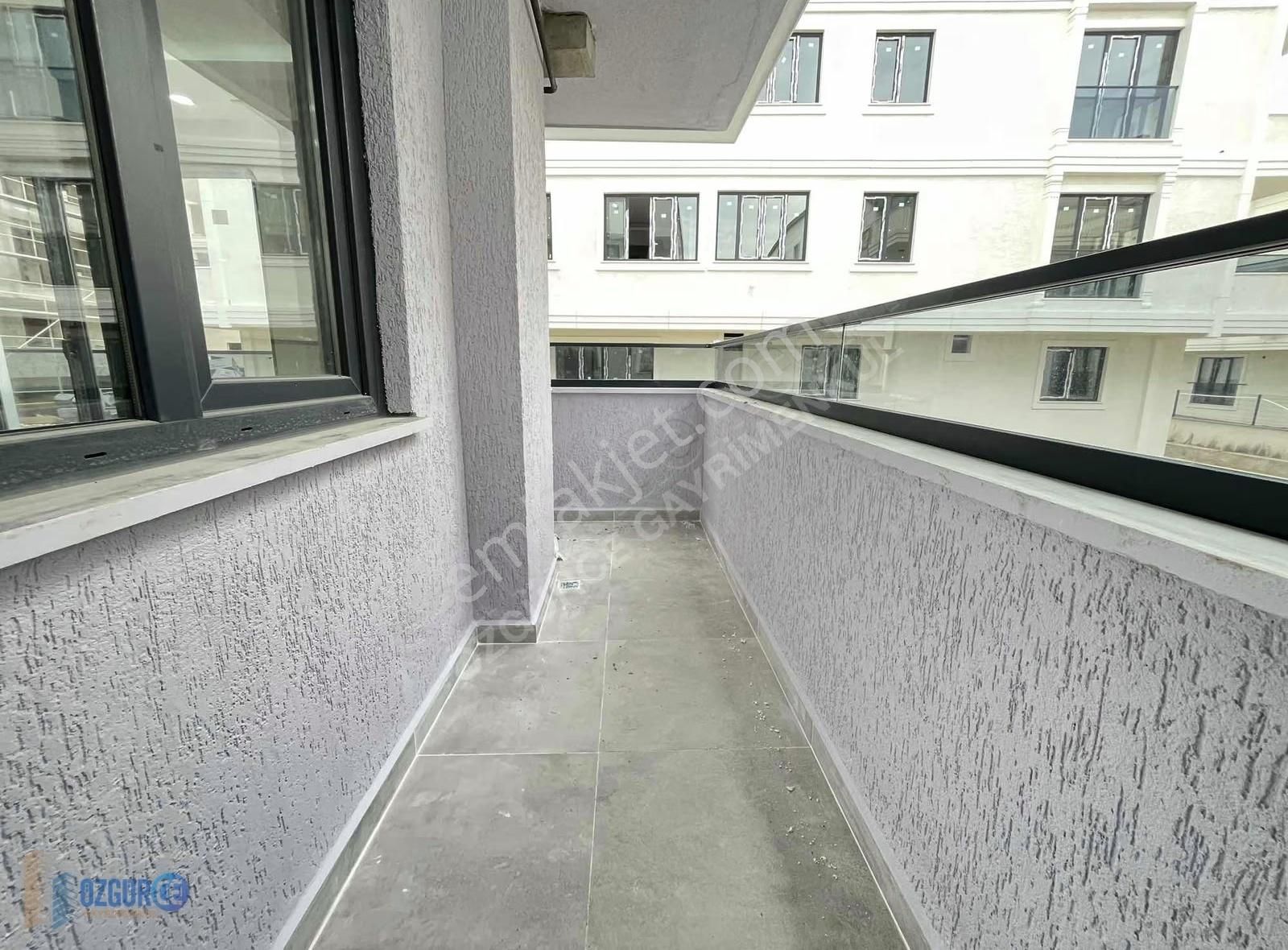 Bayramoğlu Mh Ebeveyn Banyolu Asansörlü 2+1 Ara Kat Daire - Görsel 11