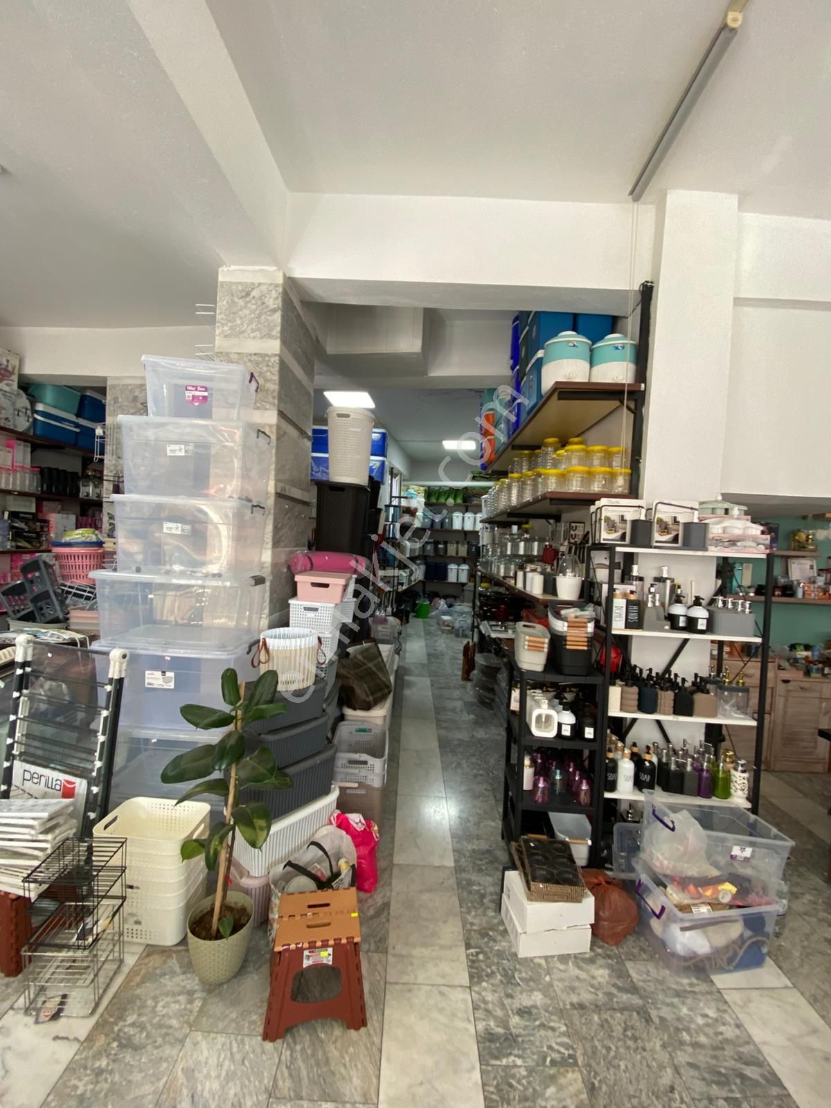 Merkezde Pazar Yerine Yakın Devren Kiralık Zücaciye Mağazası - Görsel 6