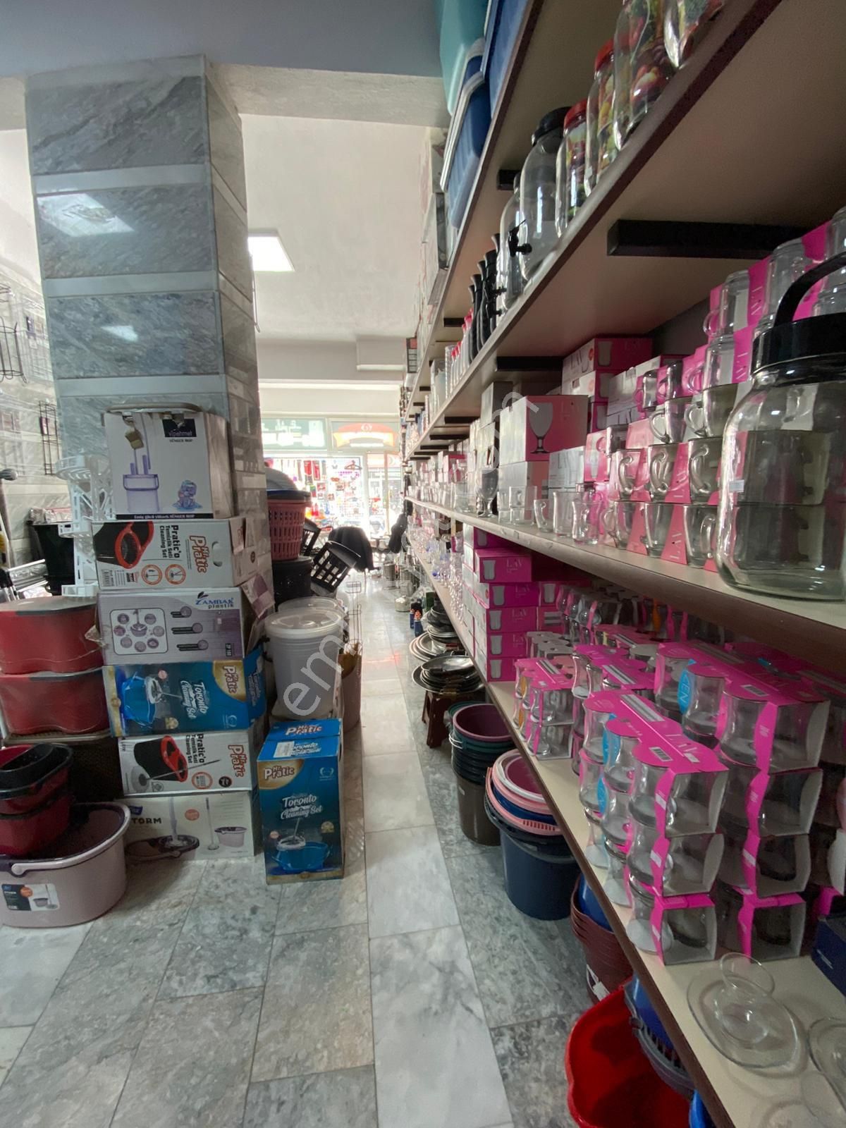 Merkezde Pazar Yerine Yakın Devren Kiralık Zücaciye Mağazası - Görsel 14