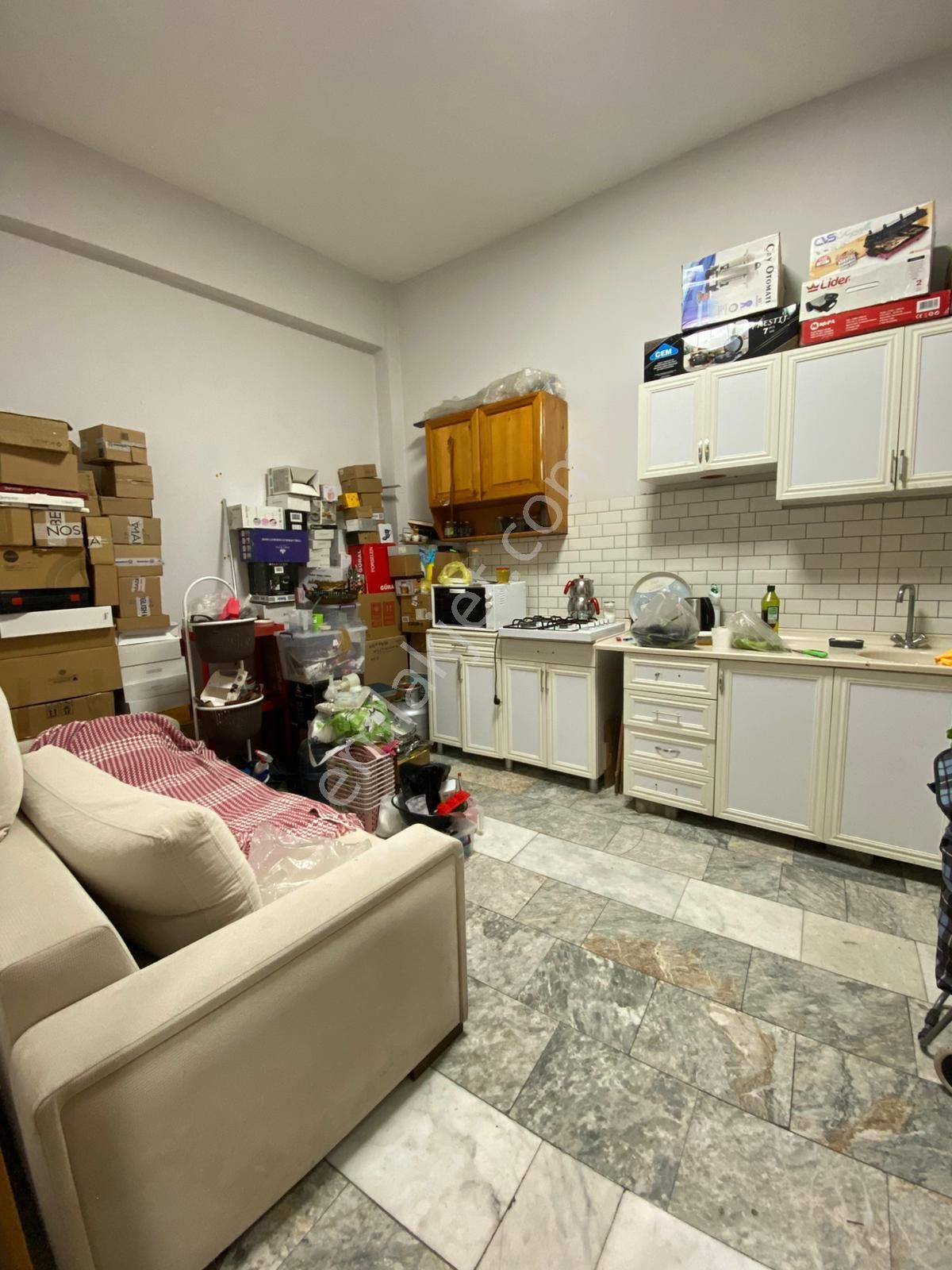 Merkezde Pazar Yerine Yakın Devren Kiralık Zücaciye Mağazası - Görsel 19