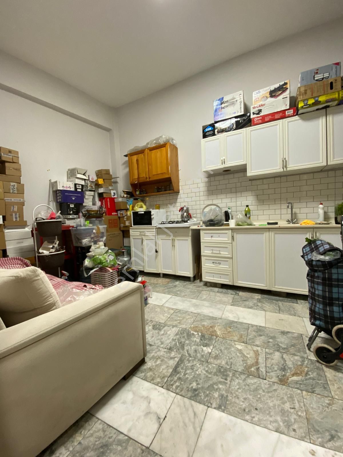 Merkezde Pazar Yerine Yakın Devren Kiralık Zücaciye Mağazası - Görsel 20