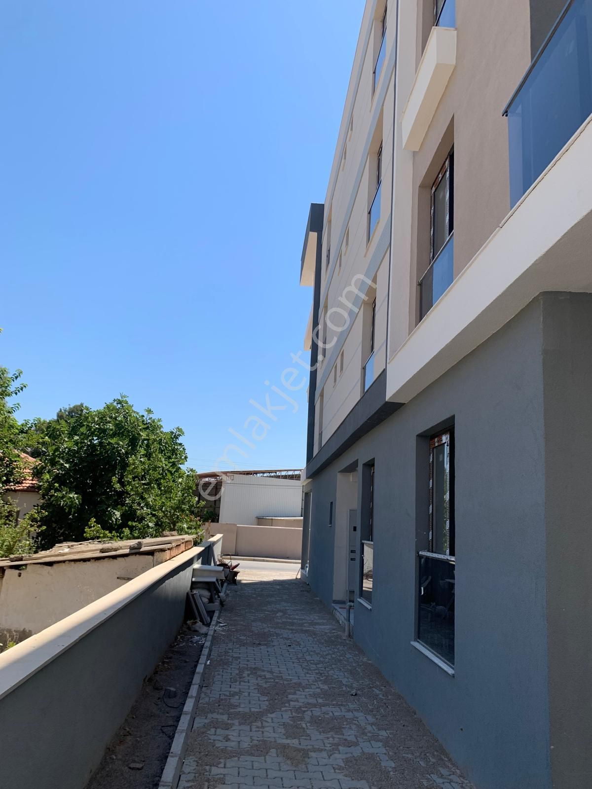 Menemen Seyrek Merkezde 1+1 Kiralık Daire - Görsel 7