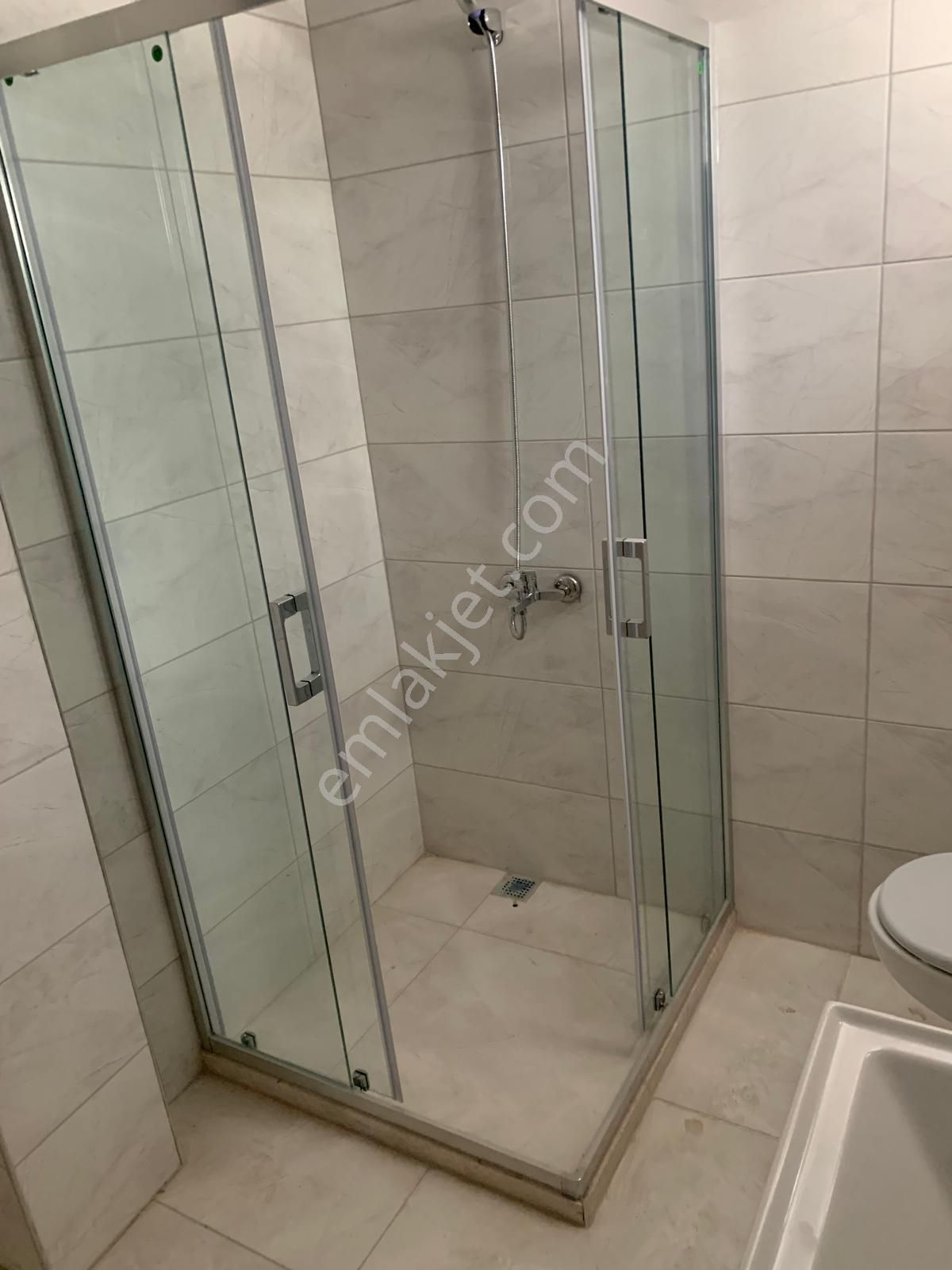 Menemen Seyrek Merkezde 1+1 Kiralık Daire - Görsel 9