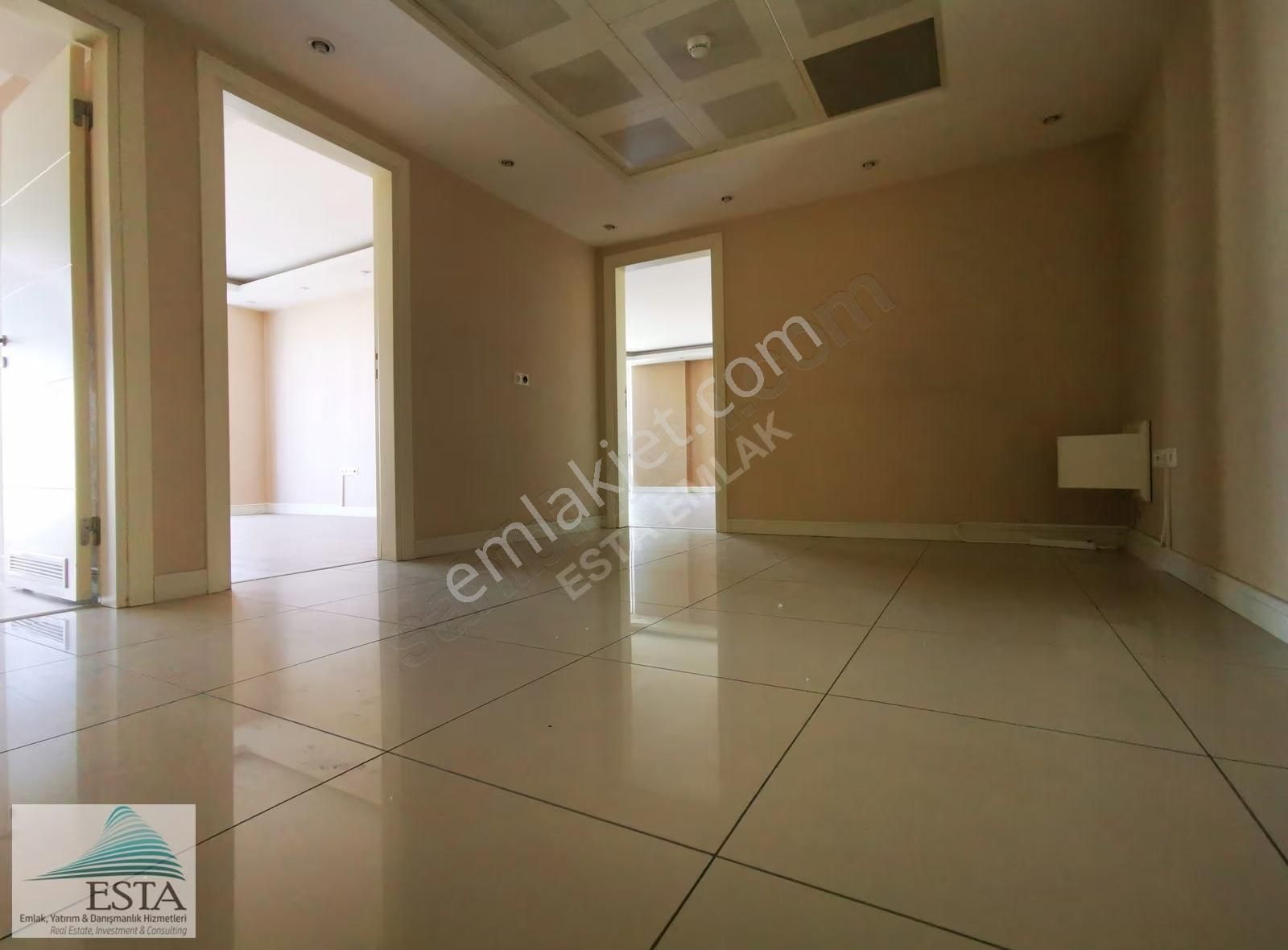 İtfaiye Onaylı Plazada Kiralık 3+1 134m2 Ofis Otoparklı - Görsel 24
