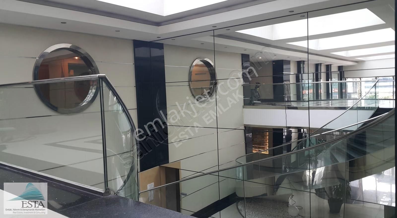 İtfaiye Onaylı Plazada Kiralık 3+1 134m2 Ofis Otoparklı - Görsel 13