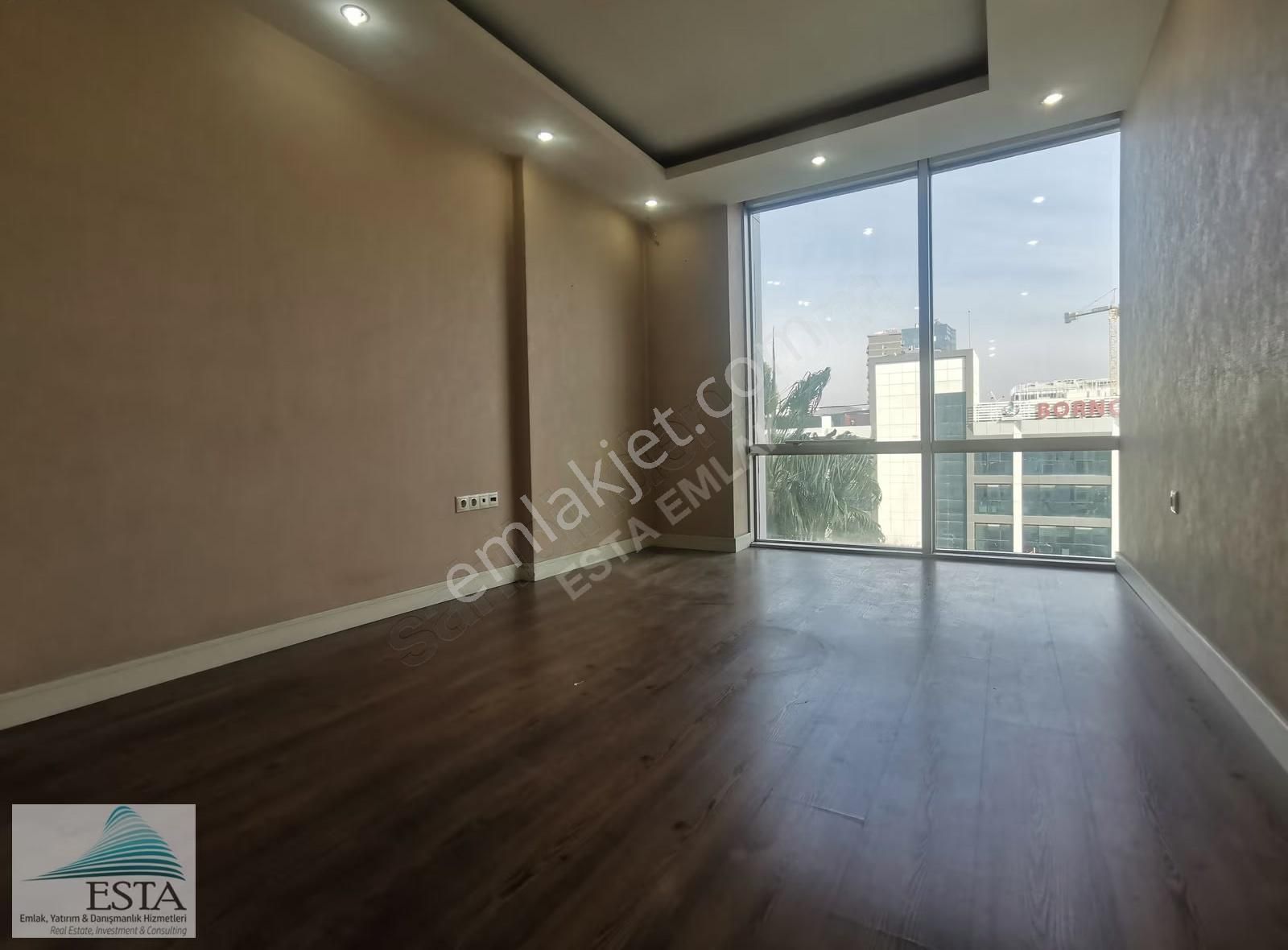 İtfaiye Onaylı Plazada Kiralık 3+1 134m2 Ofis Otoparklı - Görsel 14