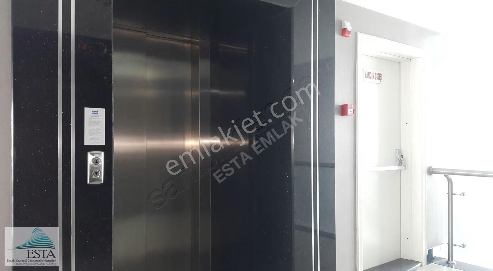 İtfaiye Onaylı Plazada Kiralık 3+1 134m2 Ofis Otoparklı - Görsel 17