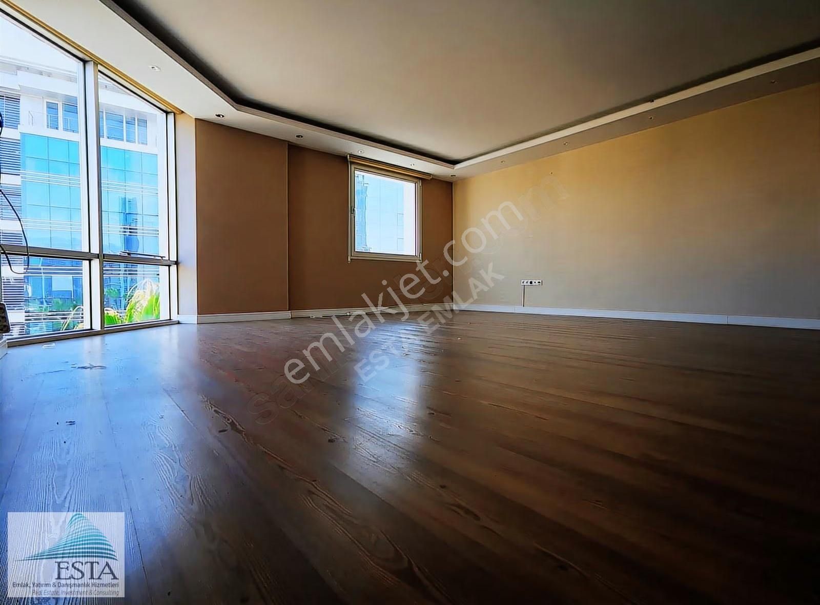 İtfaiye Onaylı Plazada Kiralık 3+1 134m2 Ofis Otoparklı - Görsel 32