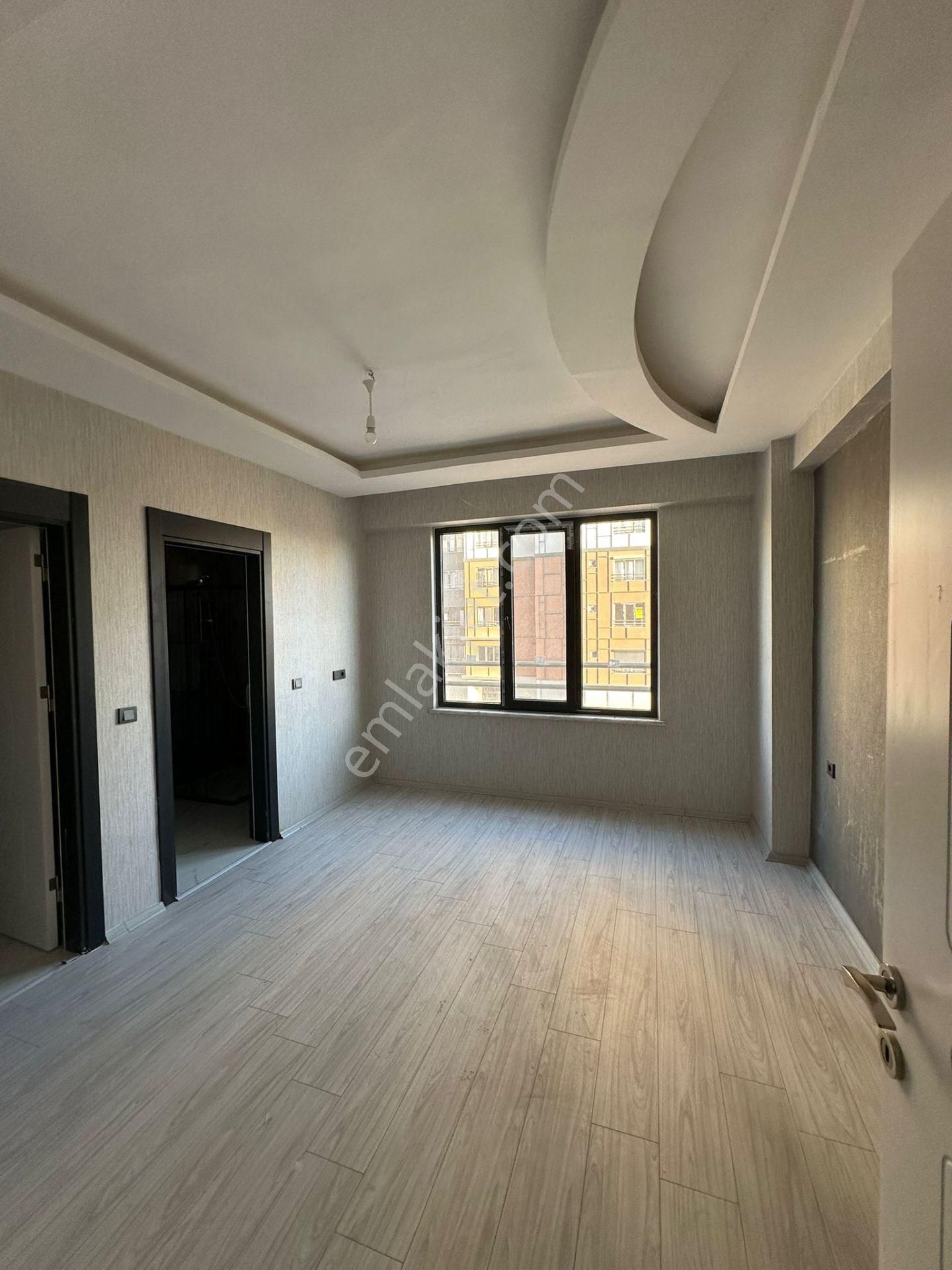 Şeker Mahallesi Hemdem Saray Sitesi Kapalı Otopaklı 4+1 Satılık Daire - Görsel 9