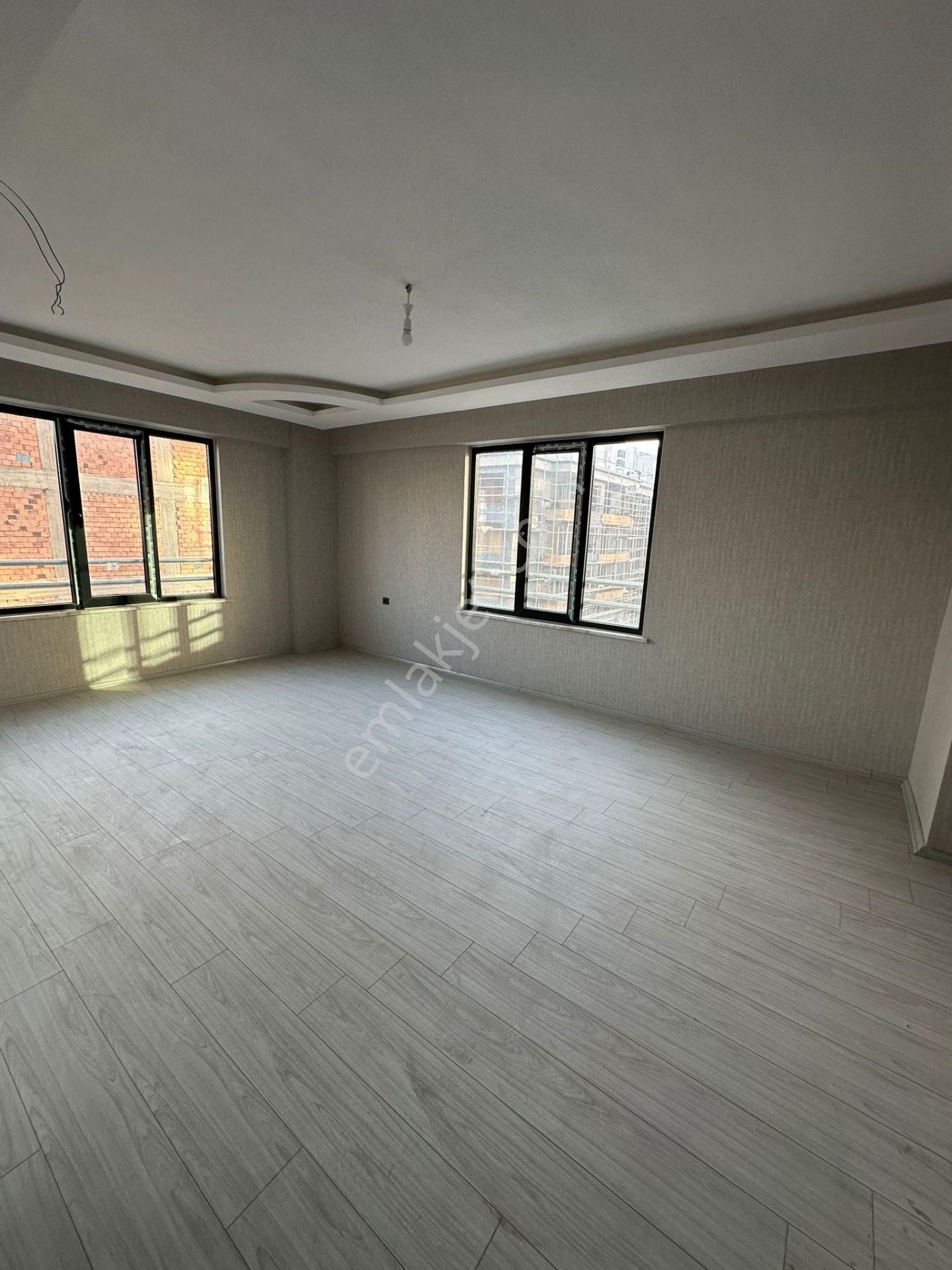 Şeker Mahallesi Hemdem Saray Sitesi Kapalı Otopaklı 4+1 Satılık Daire - Görsel 11