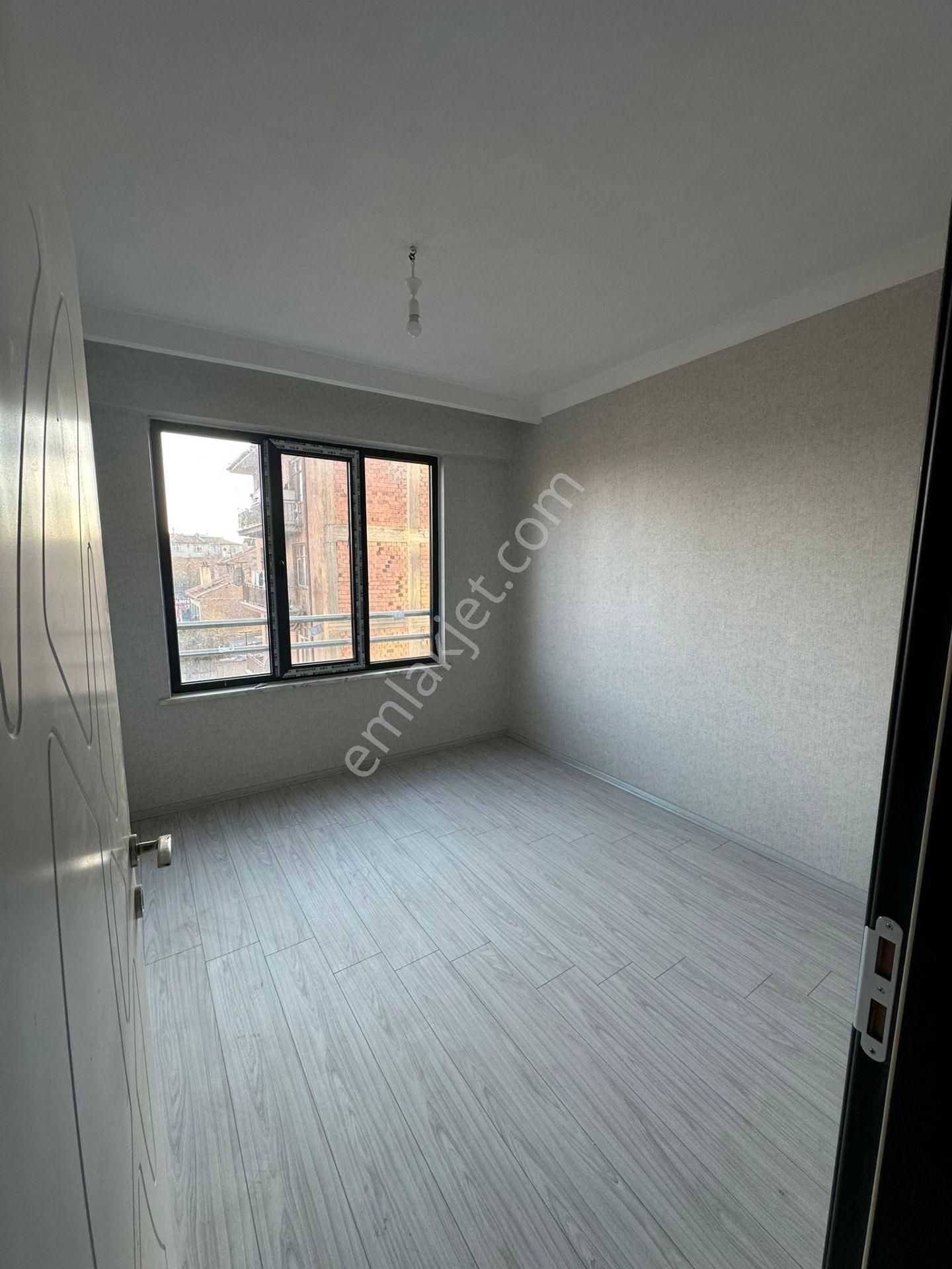 Şeker Mahallesi Hemdem Saray Sitesi Kapalı Otopaklı 4+1 Satılık Daire - Görsel 15