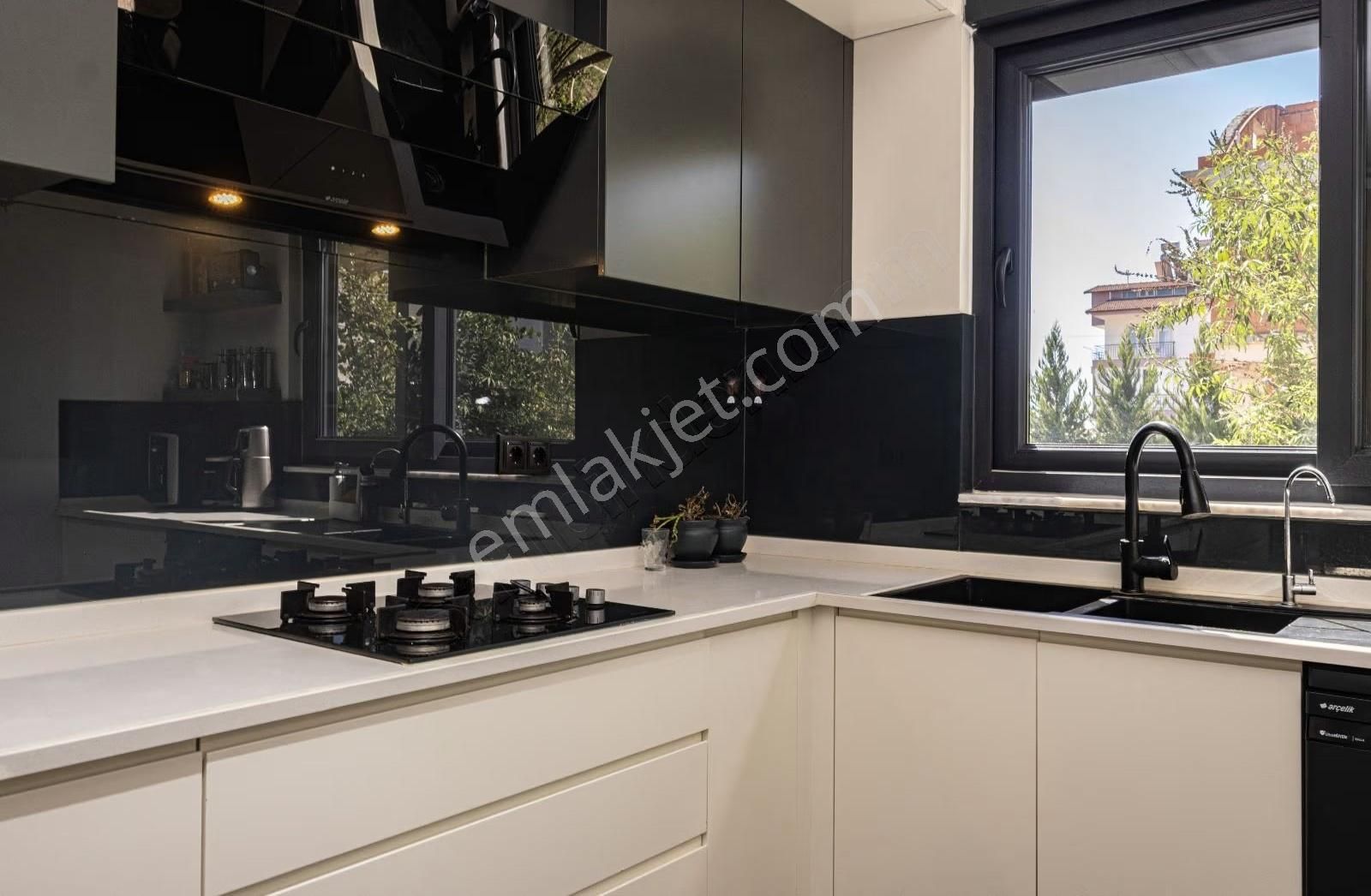 Yetişen Alır / 6+1 Müstakil Villa / 520 M2 Arsası / Yeşilbayır - Görsel 5