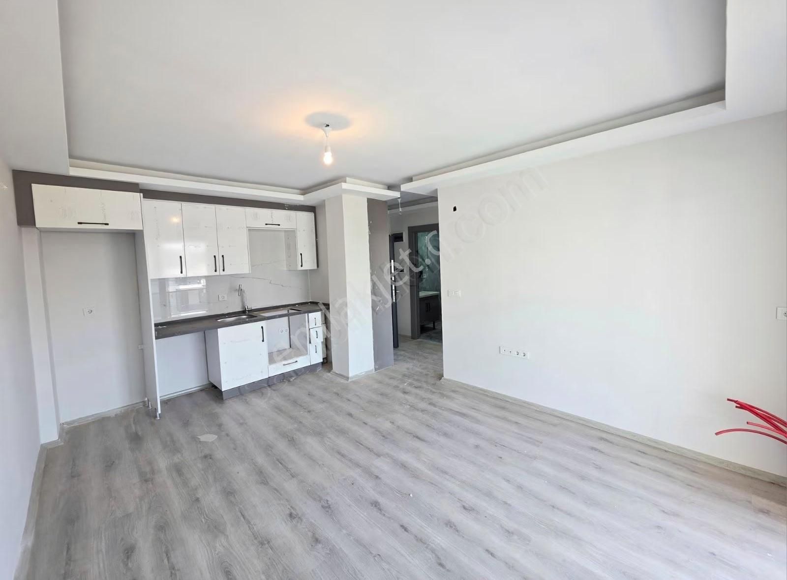 Havuz Manzaralı 1+1 / Etrafı Asla Kapanmaz - Görsel 25