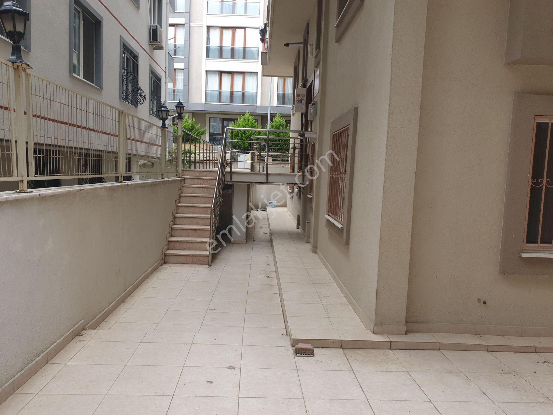 Ümraniye Esenevler Mahallesinde Kiralık 2+1 Daire - Görsel 28