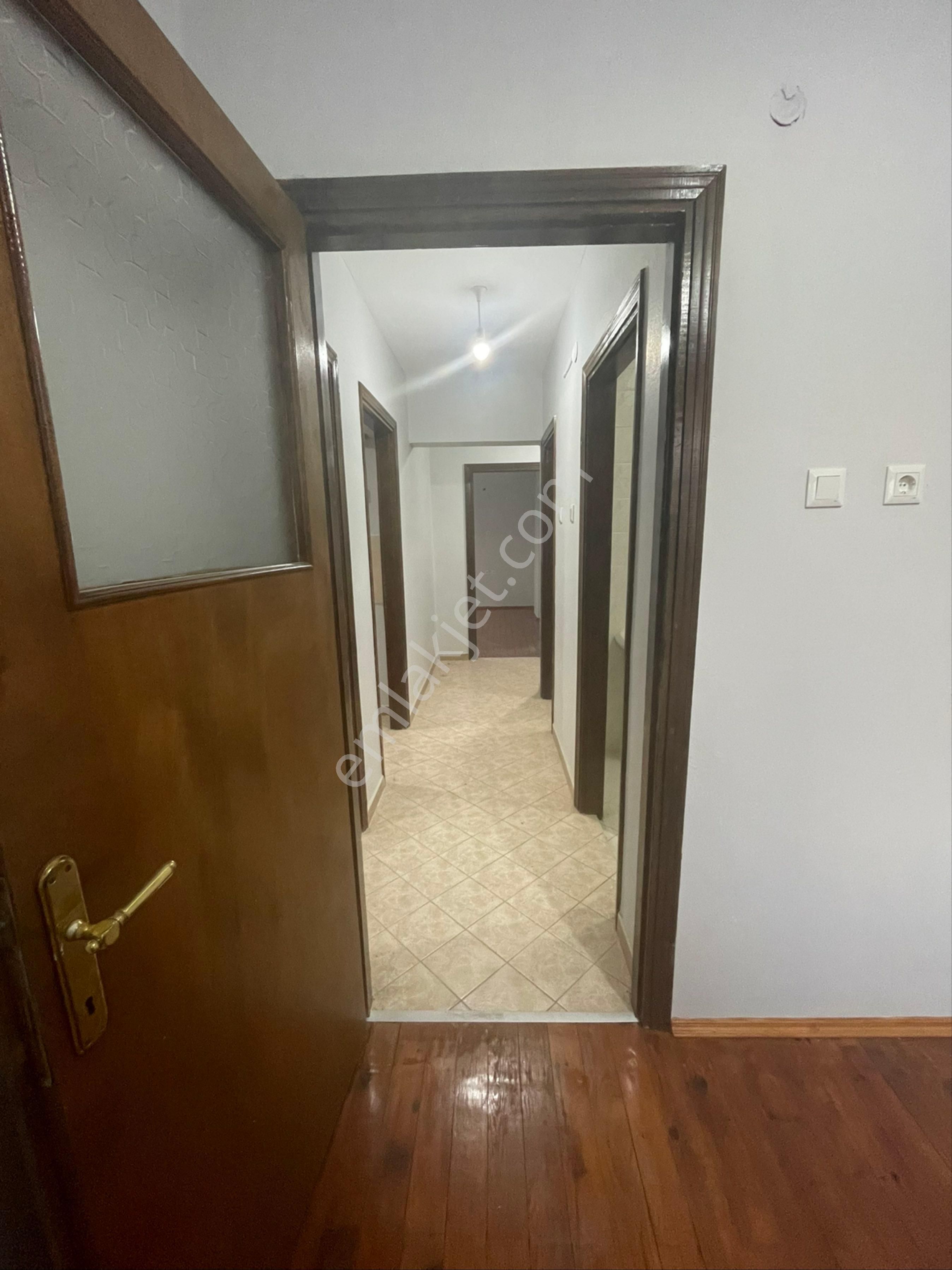 Emlakçe G.y.m Den 2+1 Arifiye Merkezde Kiralık Daire - Görsel 5